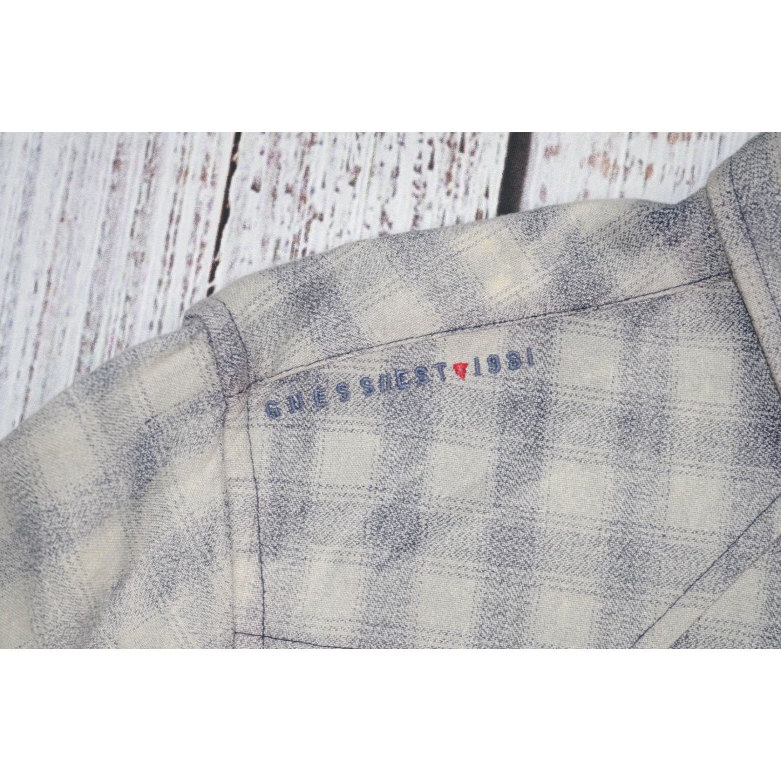 Guess GUESS JEANS Shirt Mens Medium Shadow Plaid Grey Cotton Flannel Snap Up Western 90s Size US 31 - 5 Thumbnail