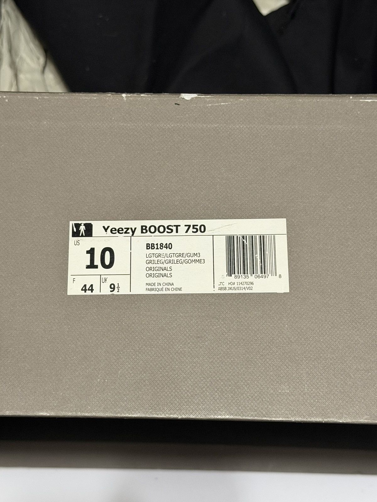 Yeezy Yeezy boost 750 grey glows Size US 10 / EU 43 - 9 Thumbnail
