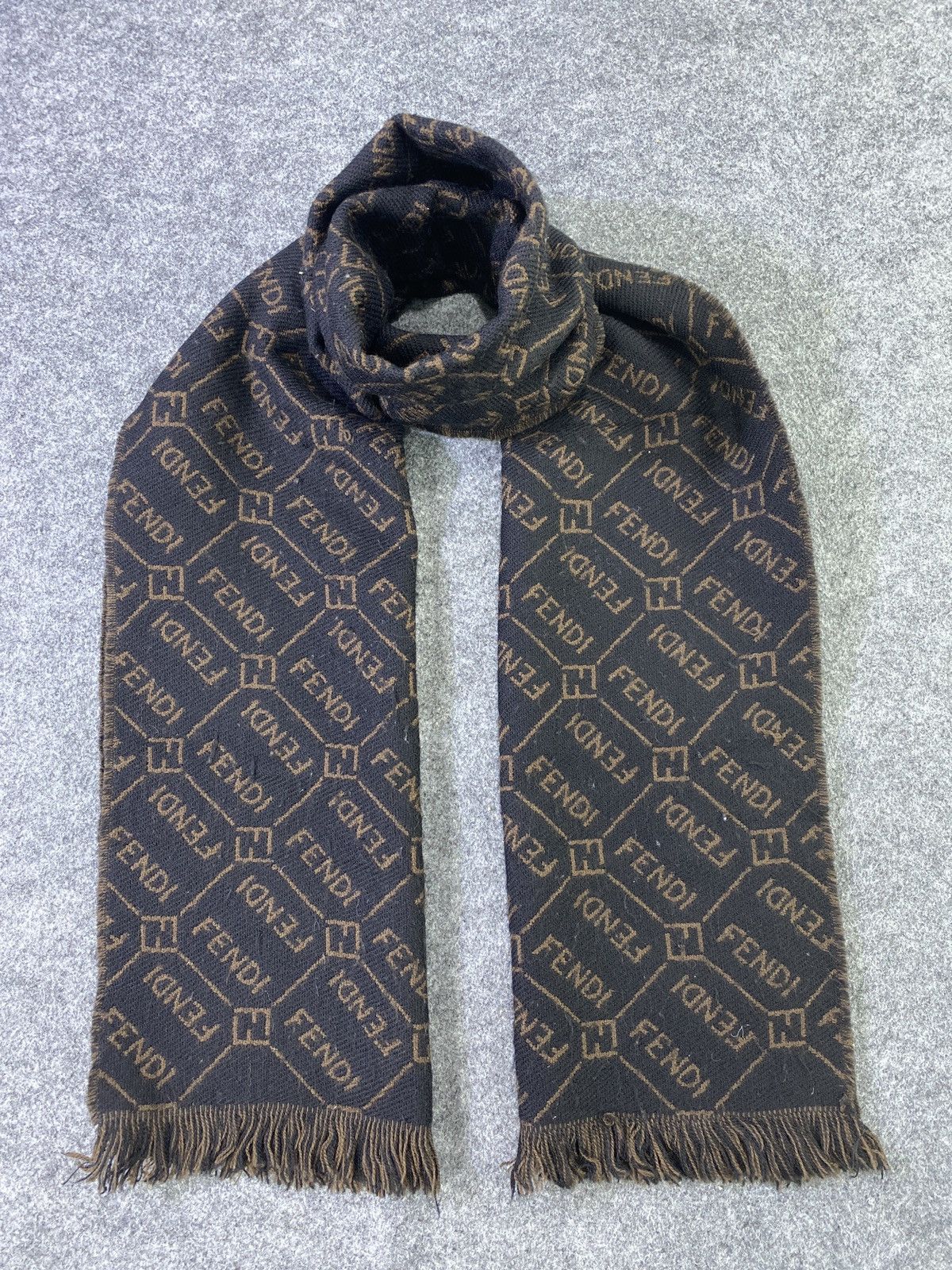 Fendi Missing Tag Scarf Muffler Neckwear T683