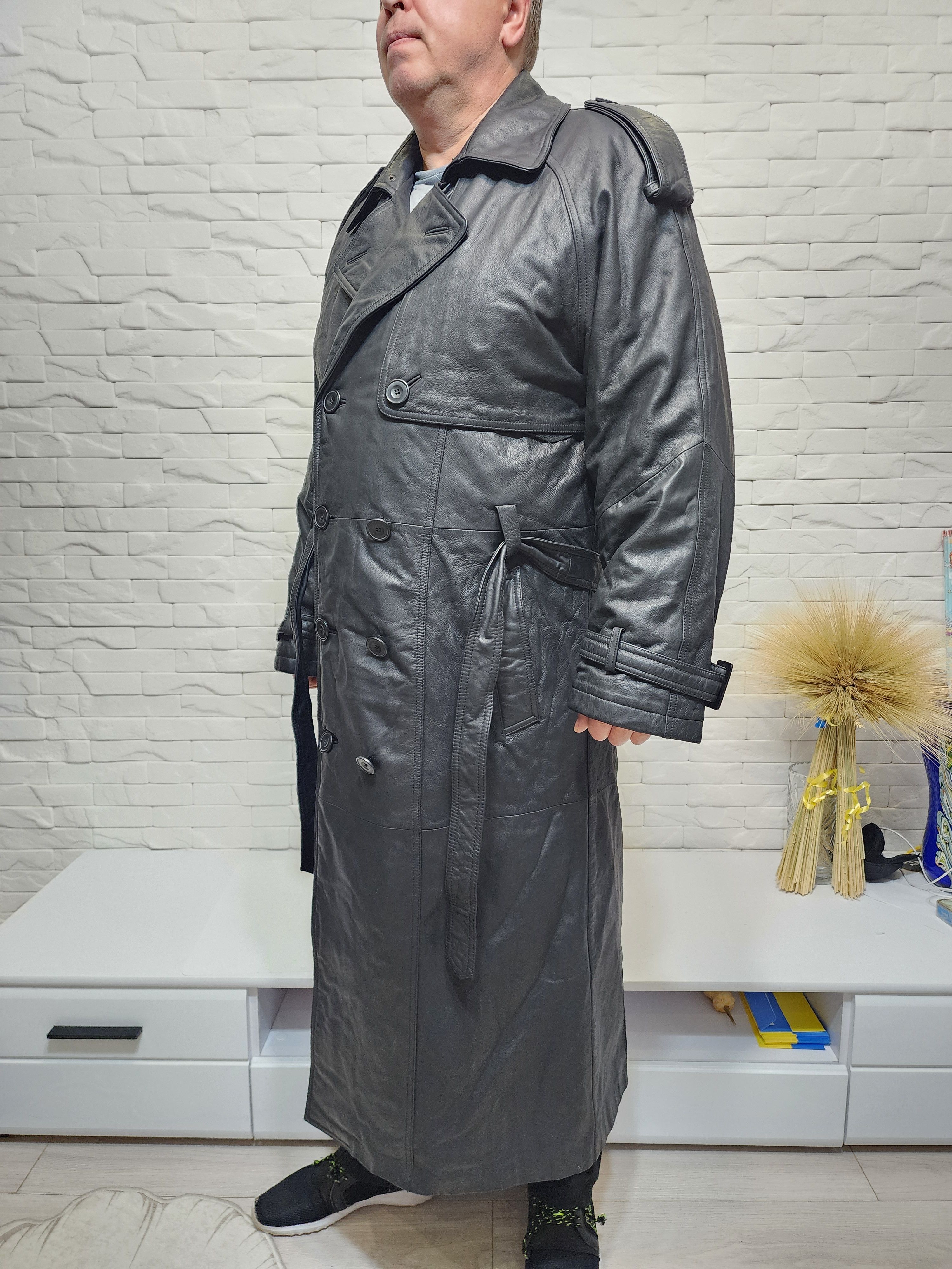 Uniqlo Black Leather Long Coat: Men's Raincoat With Fur Lining. Size US L / EU 52-54 / 3 - 4 Thumbnail