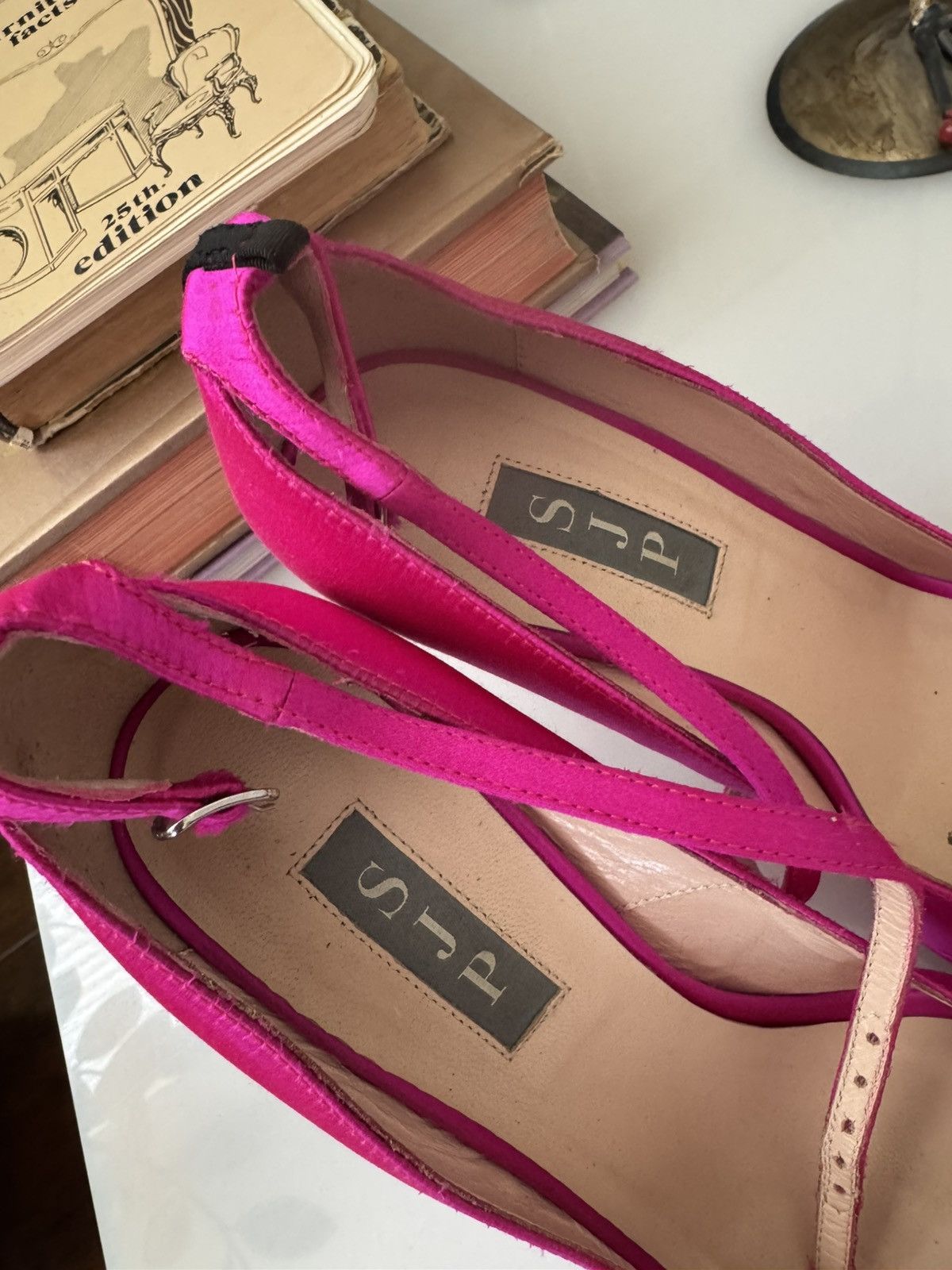 Other Sara Jessica Parker pink heels size 8 Size US 7 / IT 37 - 8 Thumbnail