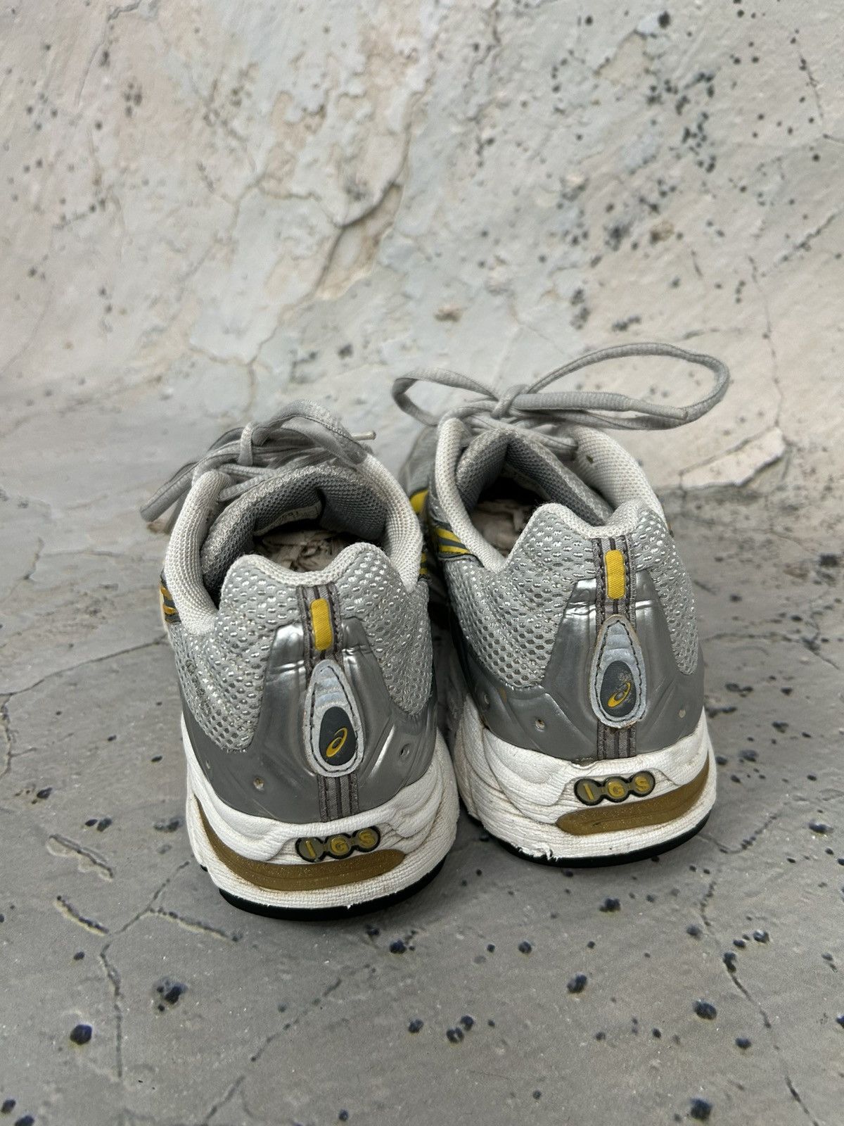 Asics Vintage Asics Silver Sneakers Retro 90s Sport Archive Size US 7.5 / EU 40-41 - 5 Thumbnail