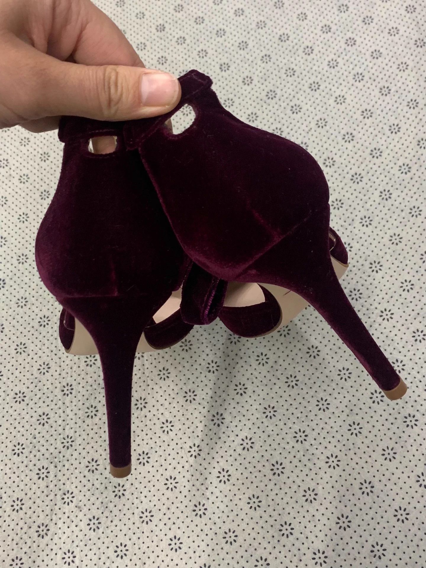 Stuart Weitzman STUARTWEITZMAN burgundy velvet pearl lace heels 38.5 new Size US 8.5 / IT 38.5 - 4 Thumbnail