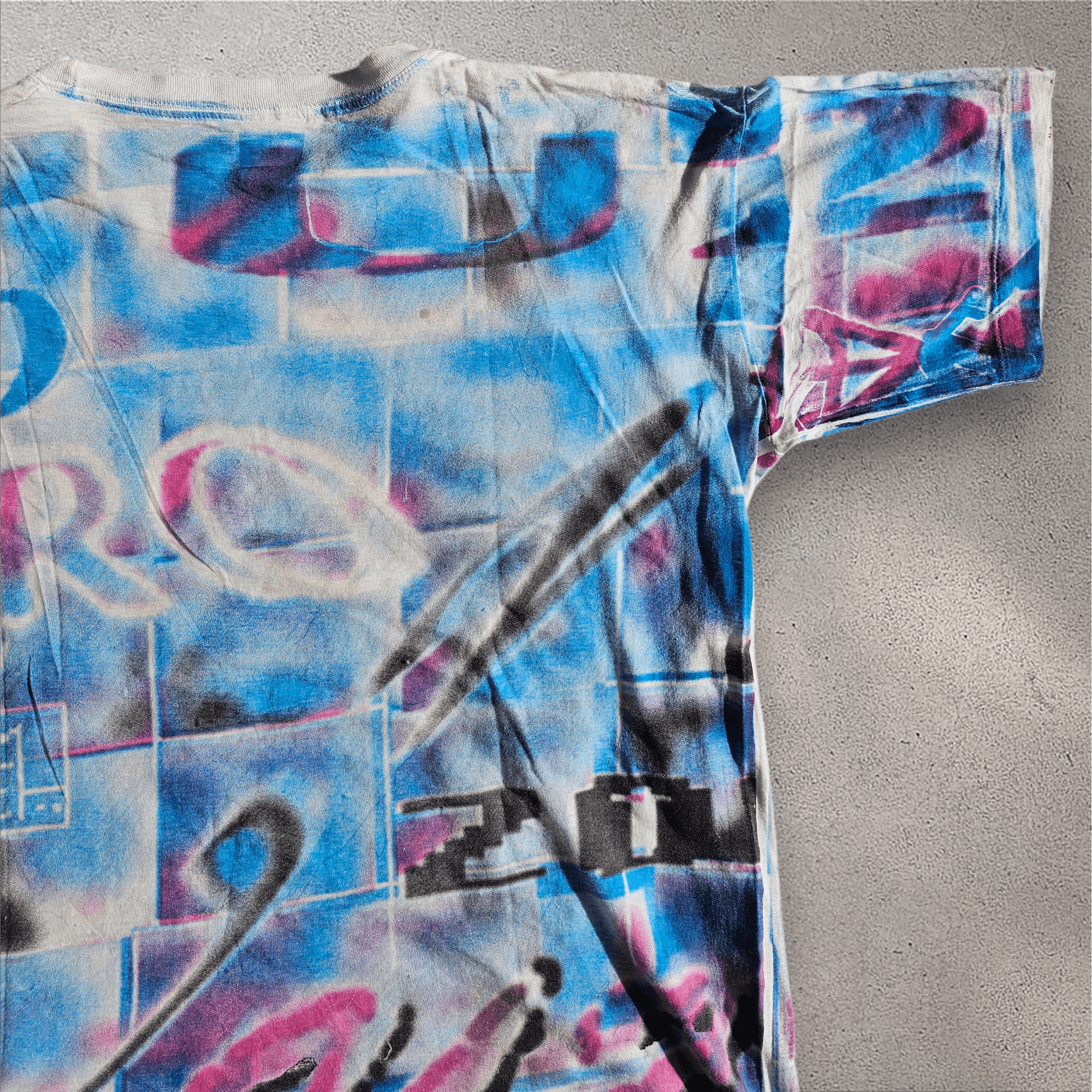 Band Tees U2 Crazy All Over Print Euro Zoo 90's Tour Tee Size US L / EU 52-54 / 3 - 6 Thumbnail