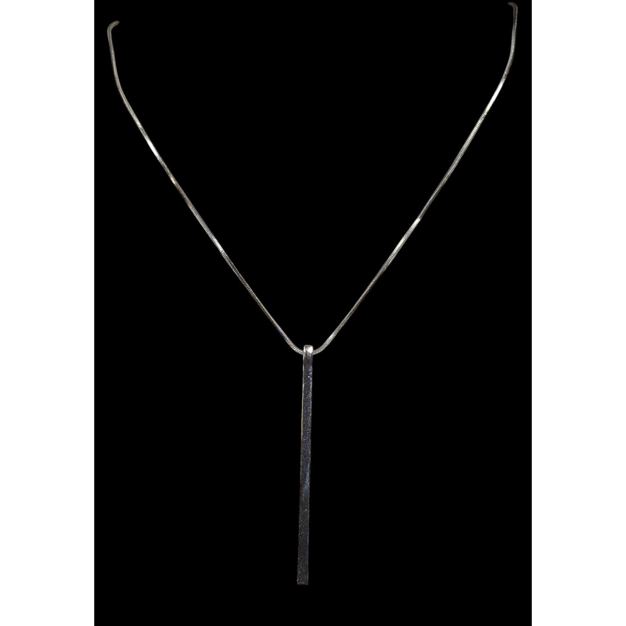 Other Elegant Modern Bright Silver Tone Pillar Pendant Necklace Size ONE SIZE - 4 Thumbnail