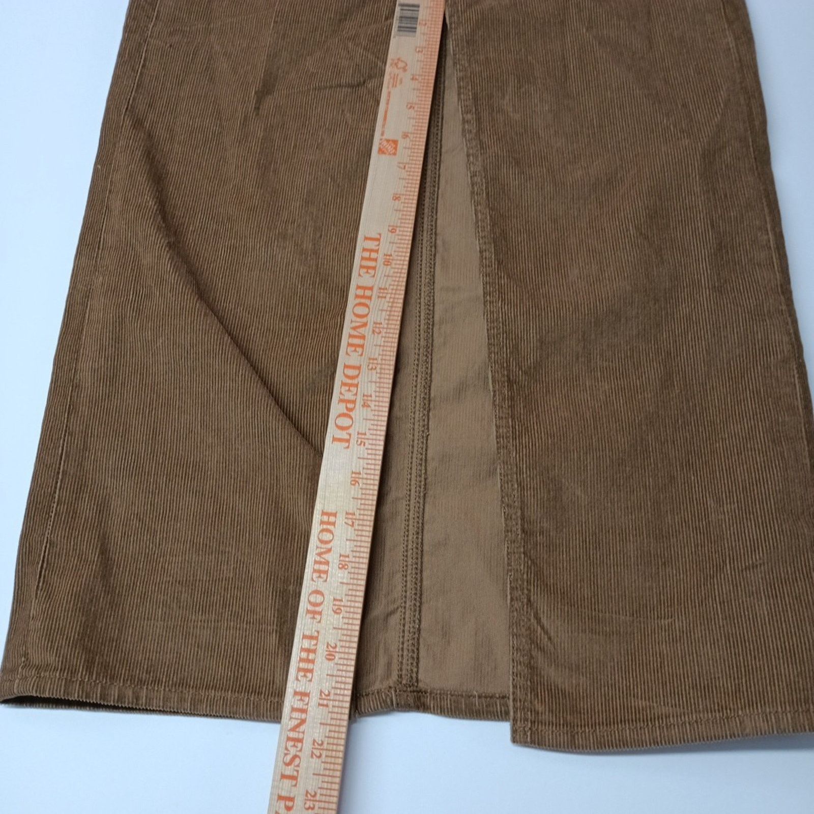 Levi's Levi's Premium Ankle Column Corduroy Skirt Size 24 Brown Size 24" / US 00 / IT 34 - 3 Thumbnail