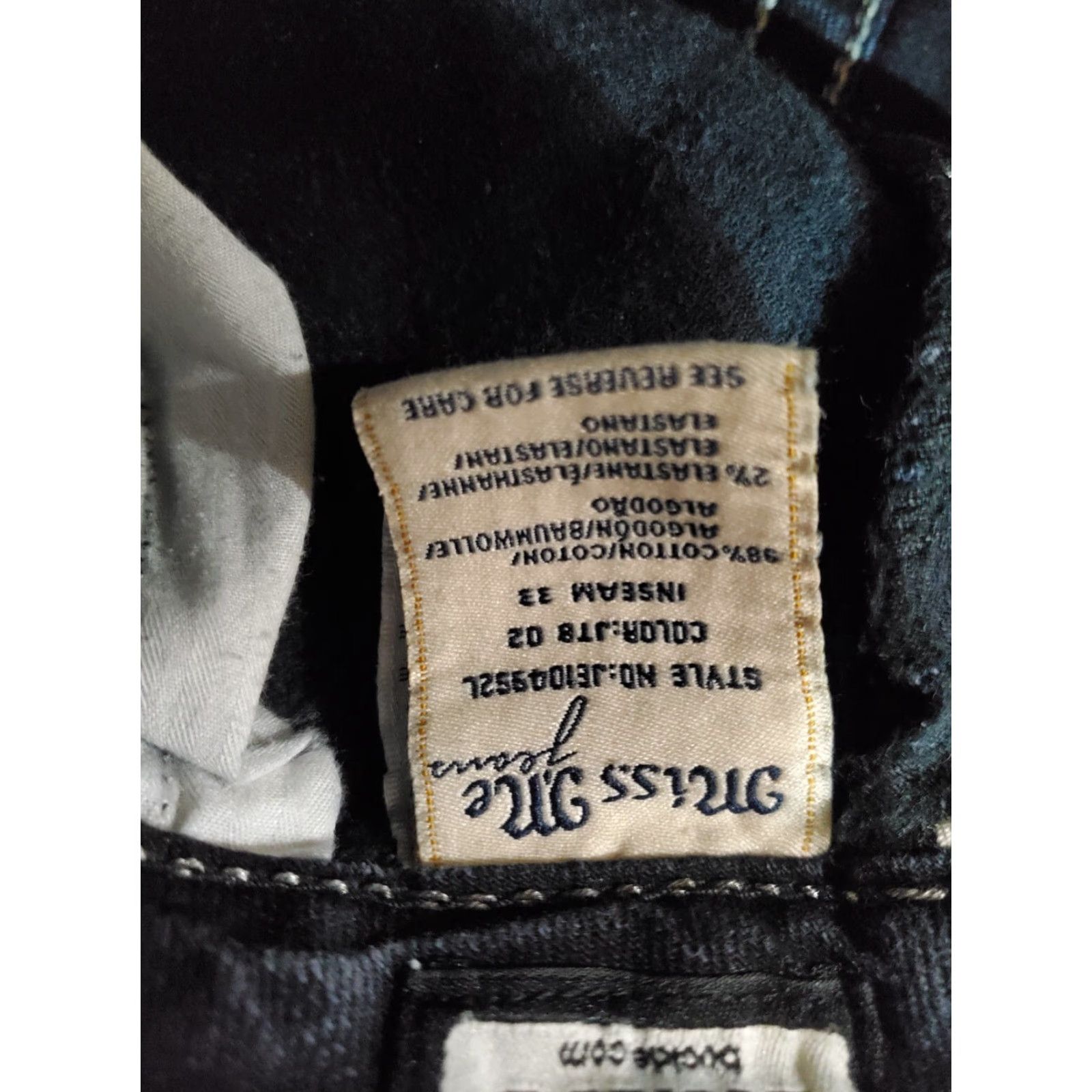 Miss Me Miss Me - Signature Skinny Denim Jeans Women's Size: 25 ~ Inseam: 33 Dark Wash Size 42" / US 20 - 5 Thumbnail
