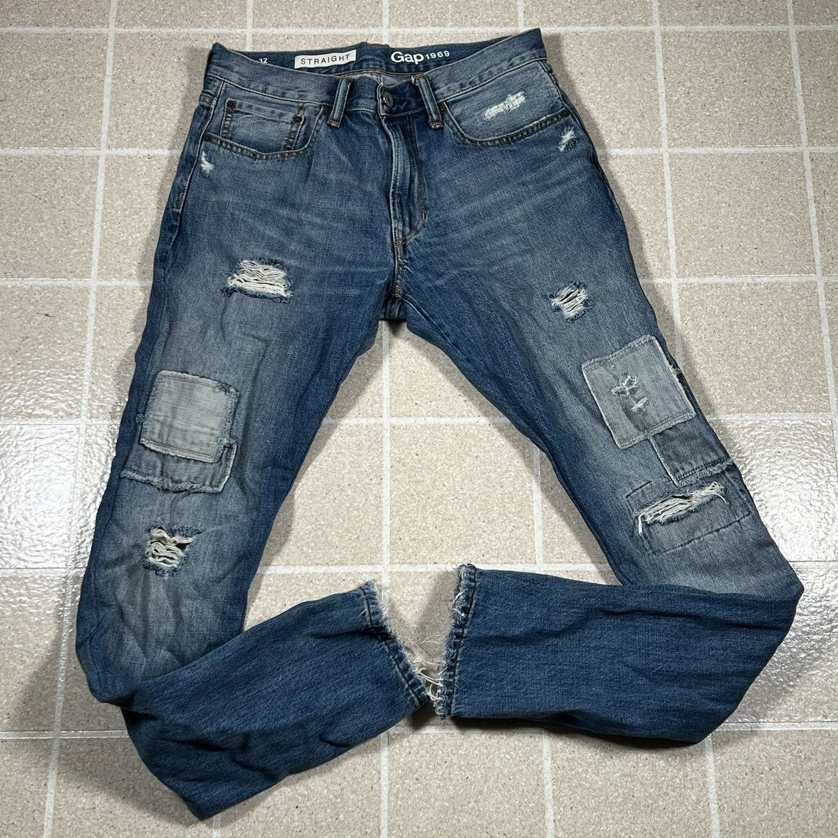 Gap Gap 1969 Distressed Patchwork Denim Jeans Mens Size 30 Size US 30 / EU 46 - 1 Thumbnail