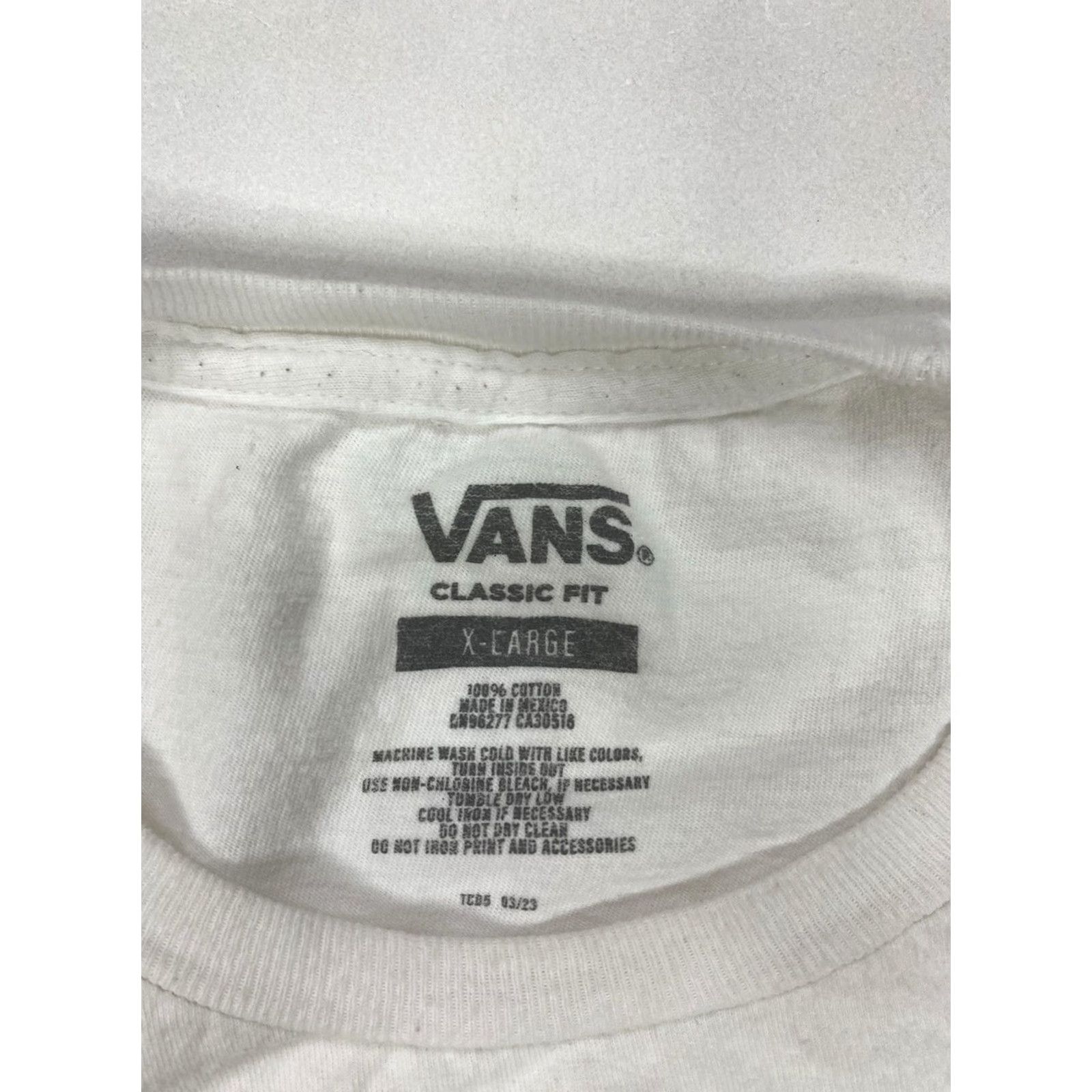 Vans VANS Vestige Graphic T-shirt Men XL White Short Sleeve Shirt Mens XL White Graphic Print Crew Neck Logo All Seasons Summer Spring Fall Winter Vintage? Size US XL / EU 56 / 4 - 6 Thumbnail
