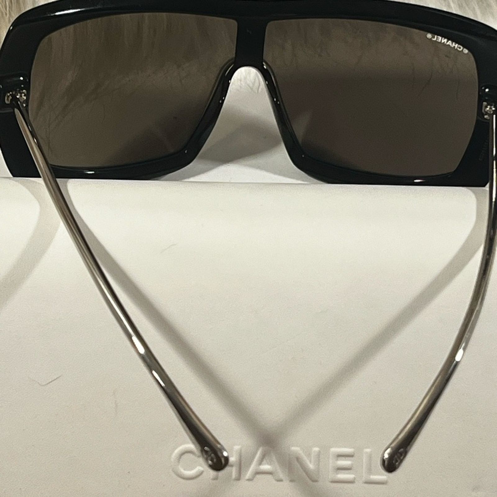 Chanel Chanel Mirror Sunglasses w/ case & cloth - black & silver Size ONE SIZE - 2 Thumbnail