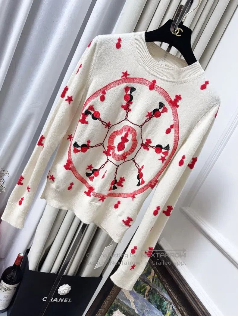 Hermes Hermes Red and White Embroidered Logo Pattern Cashmere Swe Size S / US 4 / IT 40 - 1 Thumbnail