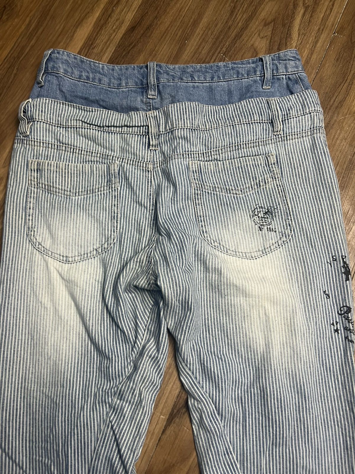If Six Was Nine Vintage Cutie Blonde Bio-Stone Wash Pinstripe Jeans (40) Size 32" / US 10 / IT 46 - 16 Thumbnail