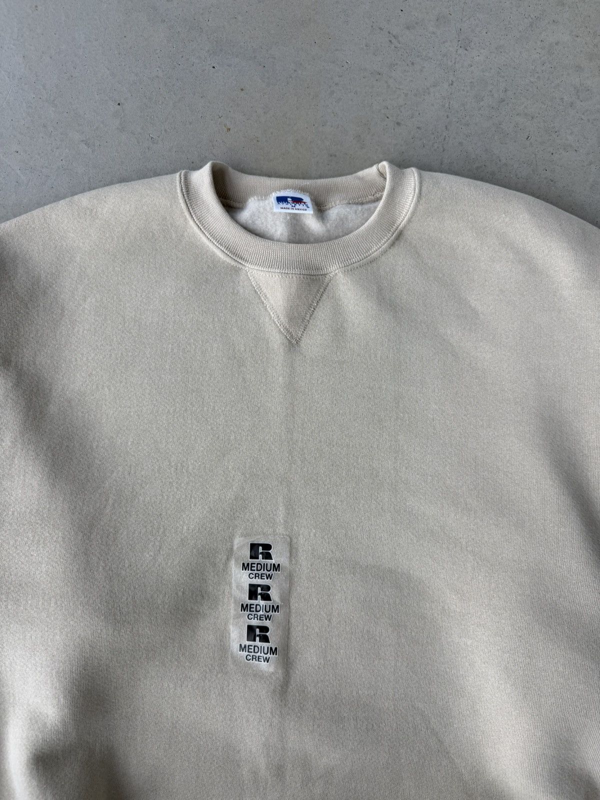 Russell Athletic Vintage 90s Russell Athletic Beige Crewneck Size US M / EU 48-50 / 2 - 3 Thumbnail