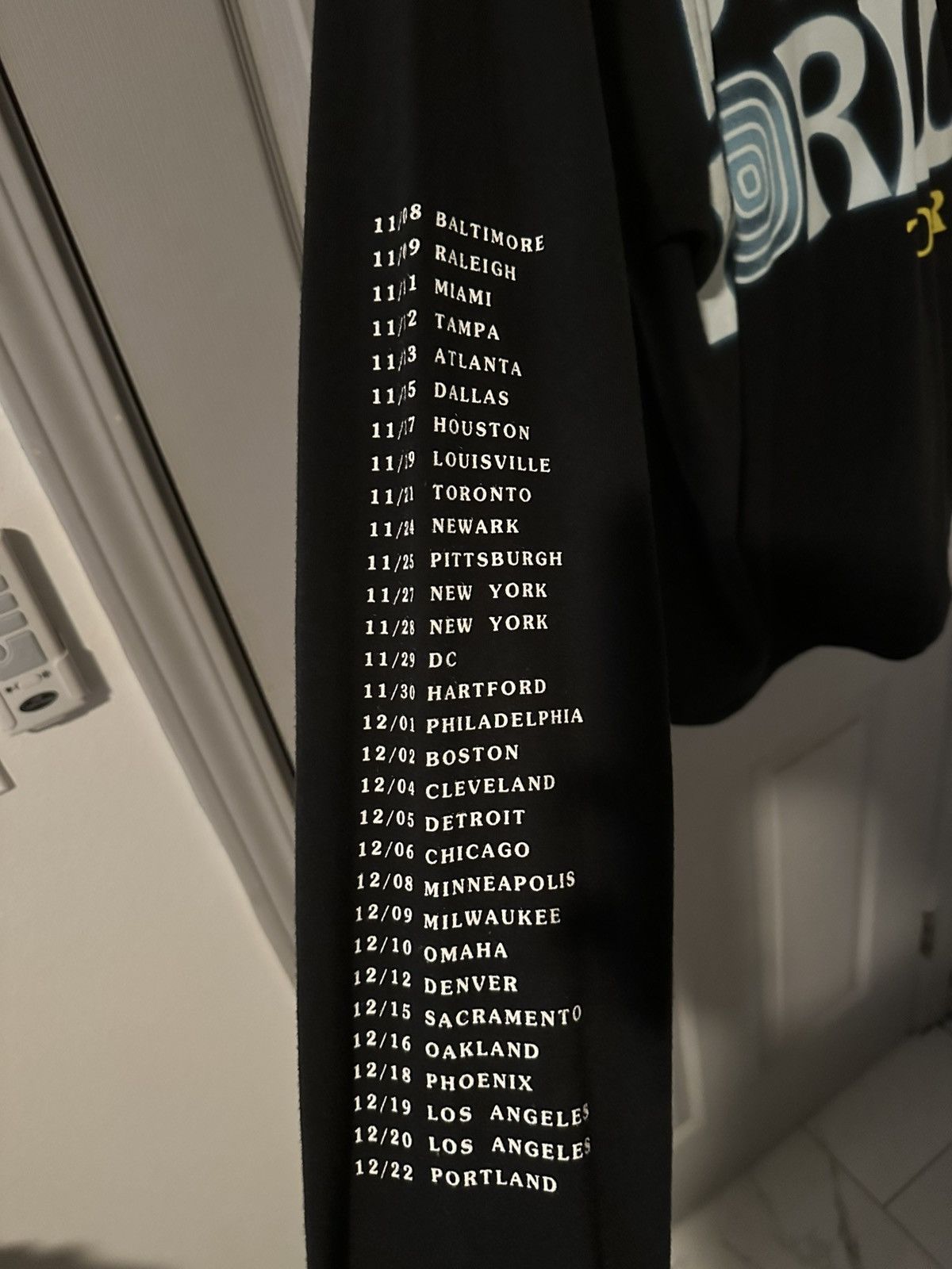 Travis Scott Astroworld Tour Long Sleeve T-Shirt Size US M / EU 48-50 / 2 - 3 Thumbnail