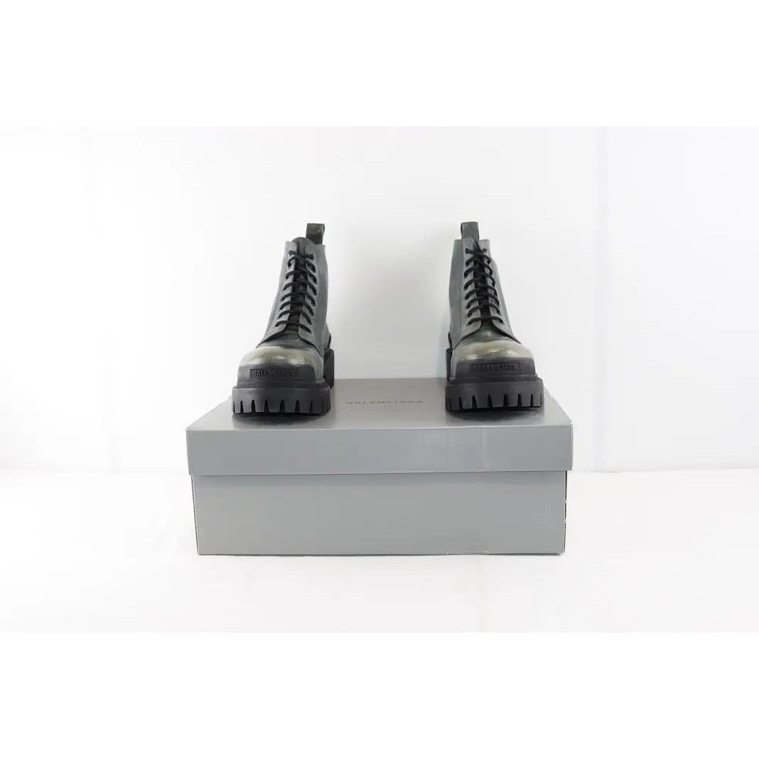 Balenciaga o1rshd1 Worn-Out Effect Leather Strike Bootie L20 in Khaki Size US 10 / EU 43 - 11 Thumbnail