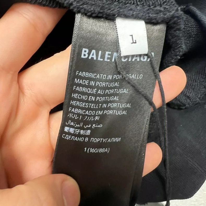 Balenciaga Balenciaga Color Blocked Letter Logo Printed Cola Logo Bla Size US L / EU 52-54 / 3 - 4 Thumbnail