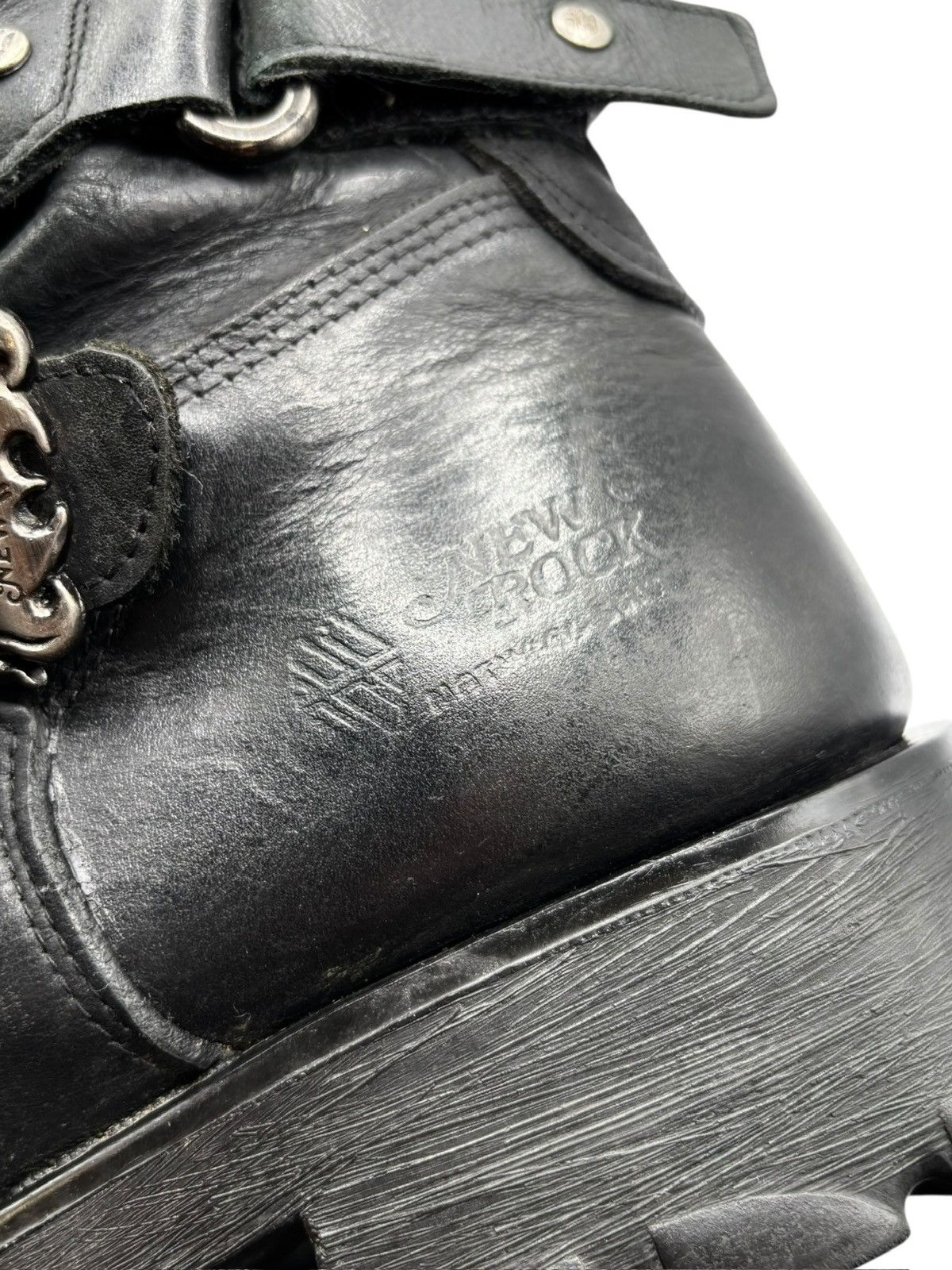 New Rock Vintage New Rock leather biker boots Size 45 Size US 12 / EU 45 - 9 Thumbnail