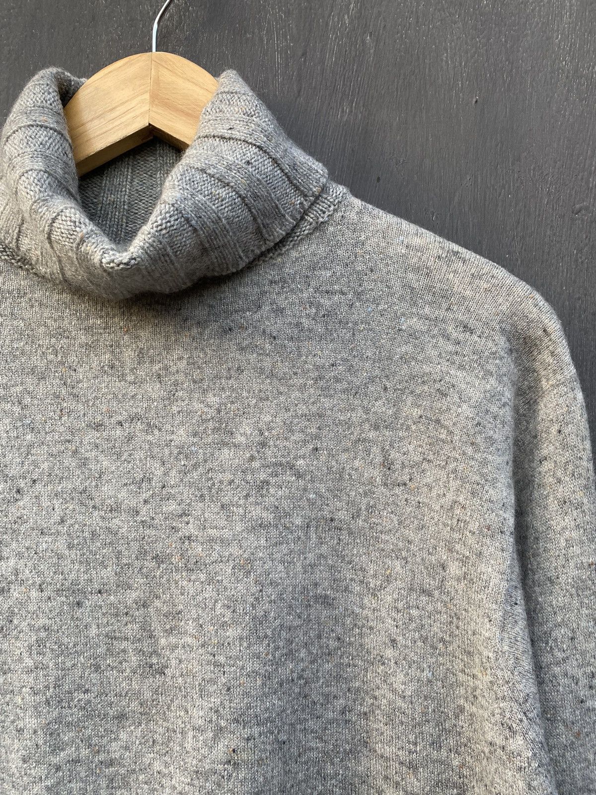 Brunello Cucinelli Brunello Cucinelli Cashmere gray turtleneck sweater size M Size US M / EU 48-50 / 2 - 2 Thumbnail