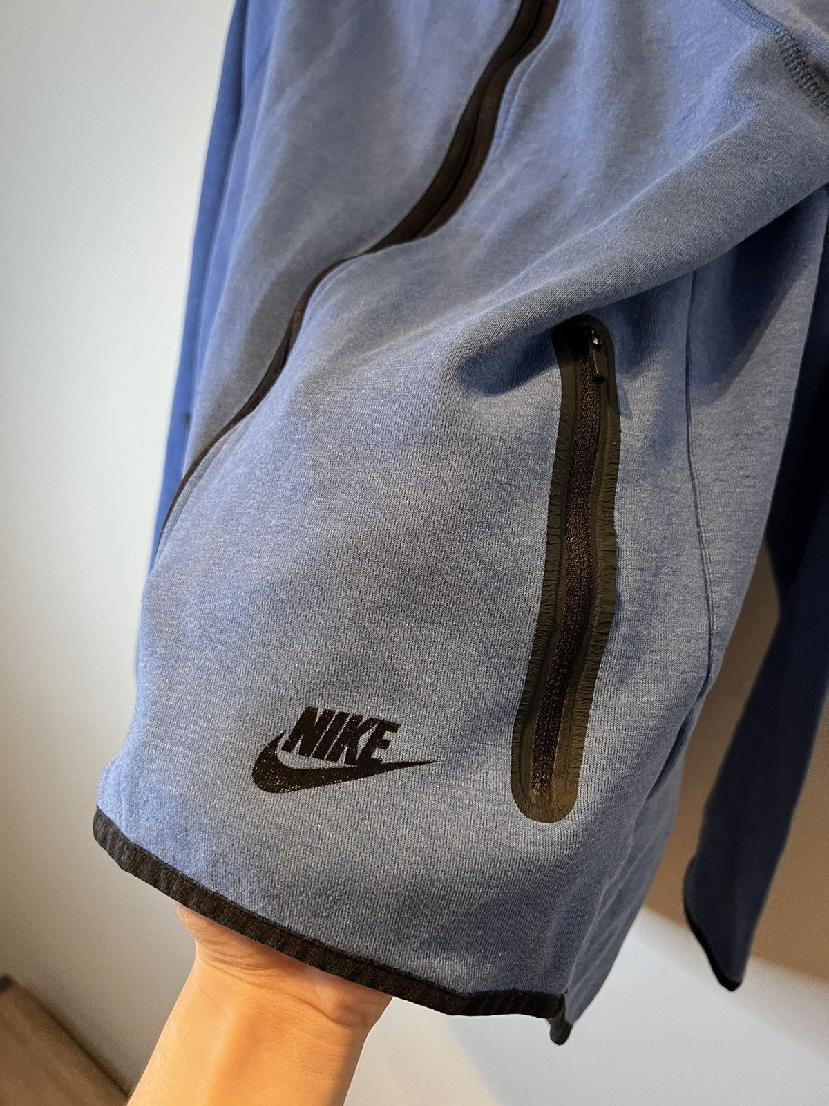 Nike Nike Tech Fleece Hoodie Jacket sweater Women Sz M Cape Size M / US 6-8 / IT 42-44 - 2 Thumbnail