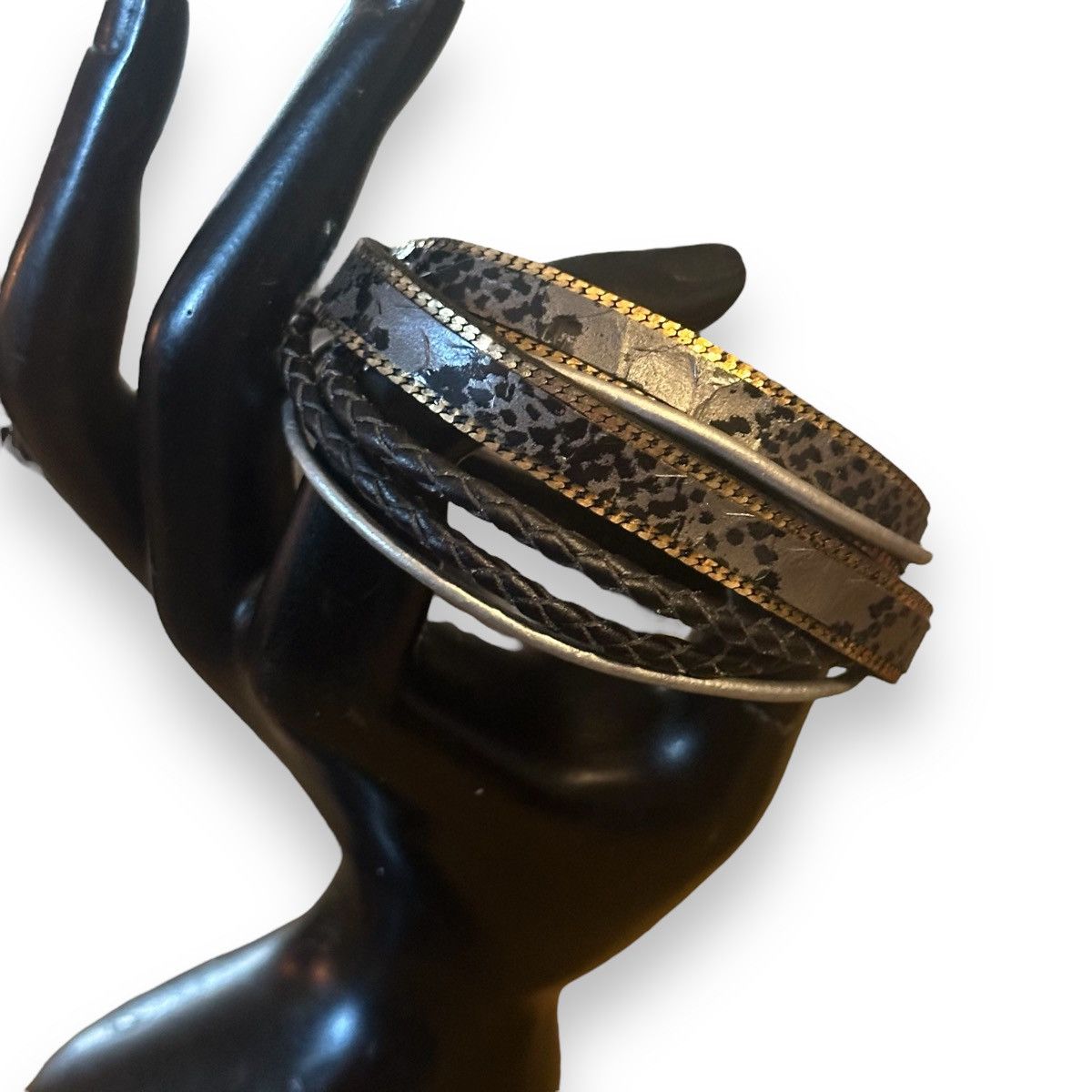 Other Multi strand leather wrap bracelet Size ONE SIZE - 2 Thumbnail