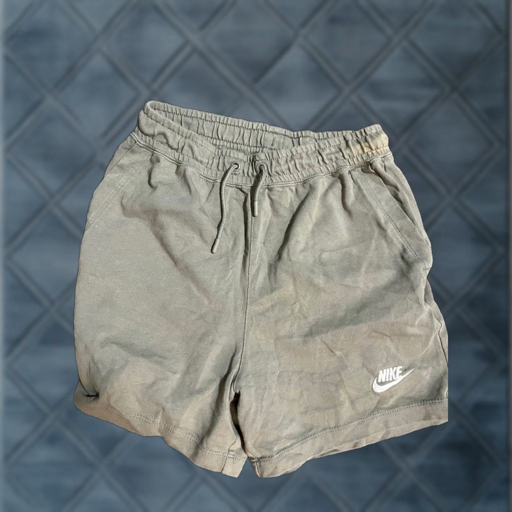 Nike Nike Shorts Women’s XS Green Sportswear Cotton High Waist Activewear CJ3754-320 Size 26" / US 2 / IT 38 - 1 Thumbnail