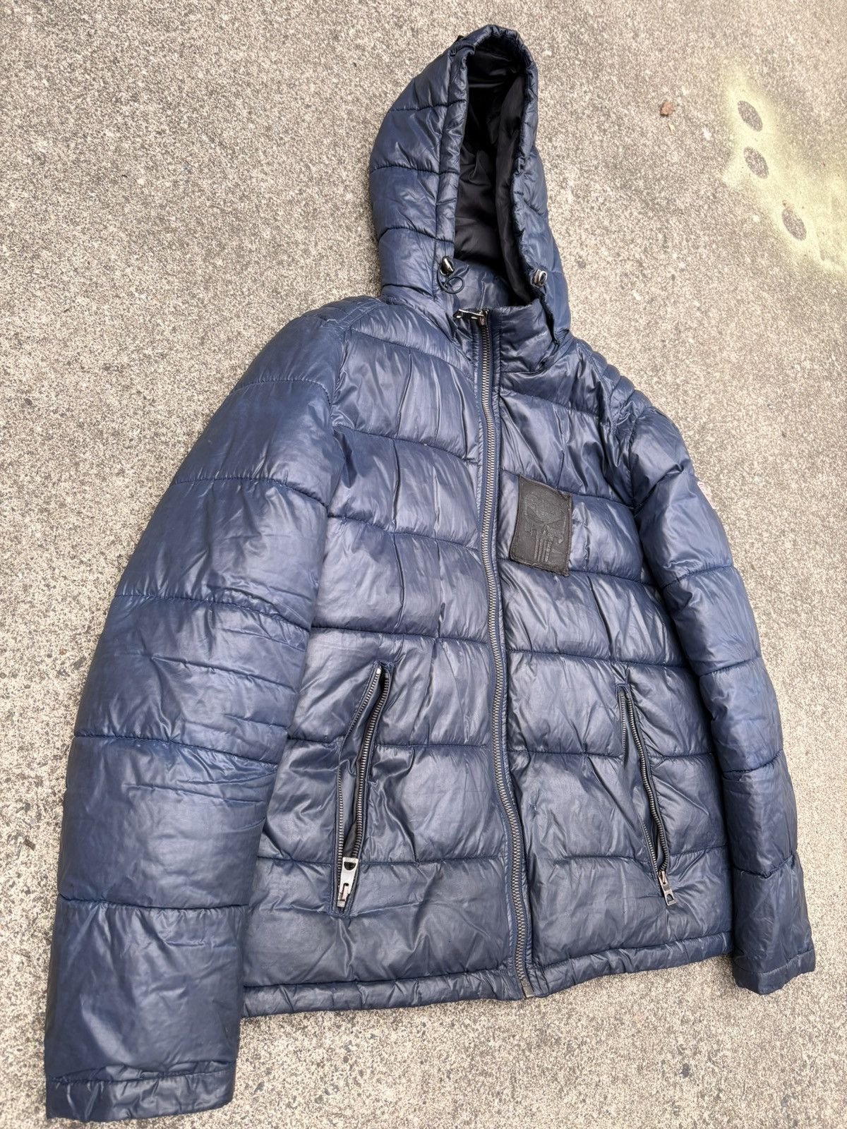 Guess Guess Hooded Puffer Jacket Custom Rework Punisher Patch Size US XL / EU 56 / 4 - 3 Thumbnail