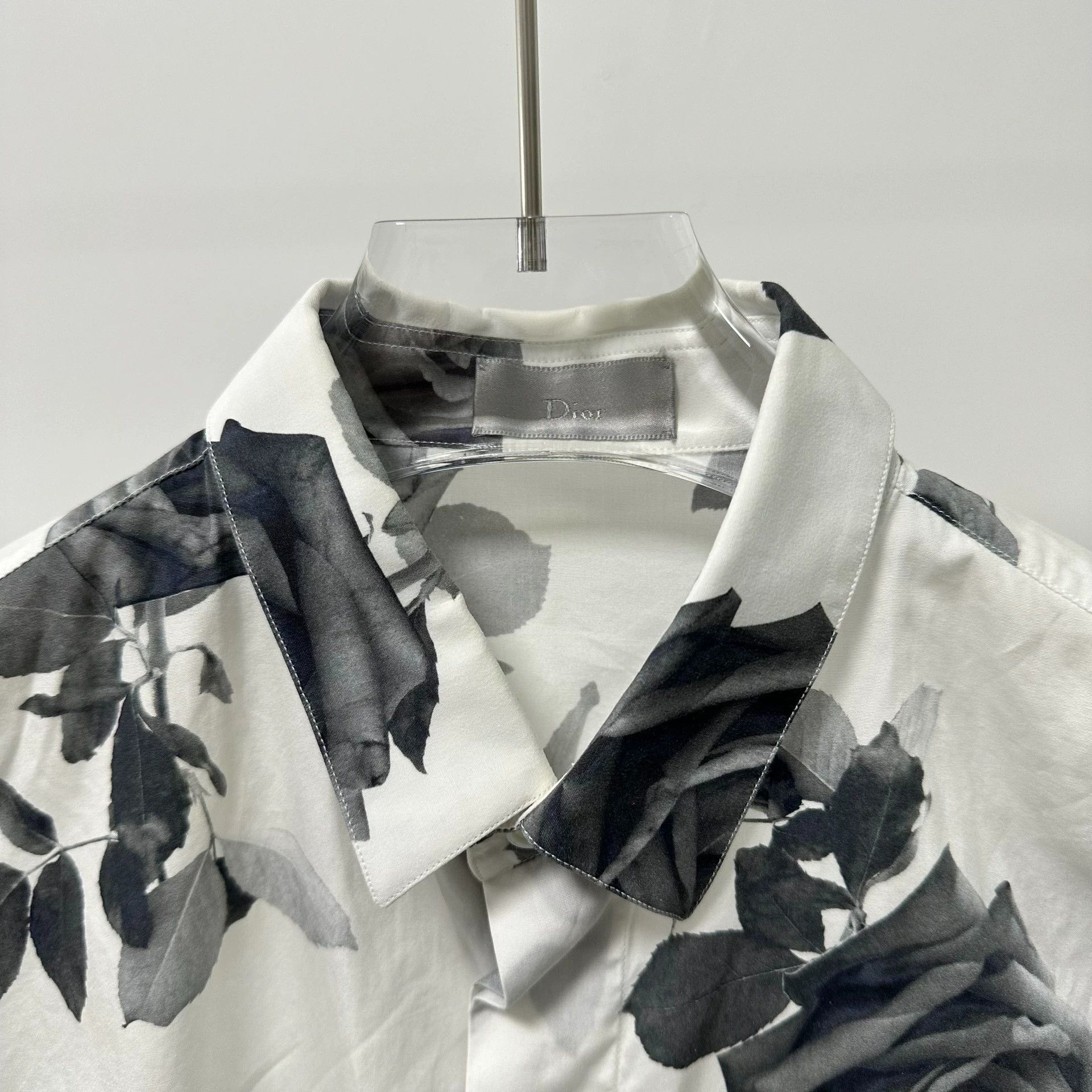 Dior Dior White Rose Allover Print Shirt 37 Size US XS / EU 42 / 0 - 2 Thumbnail