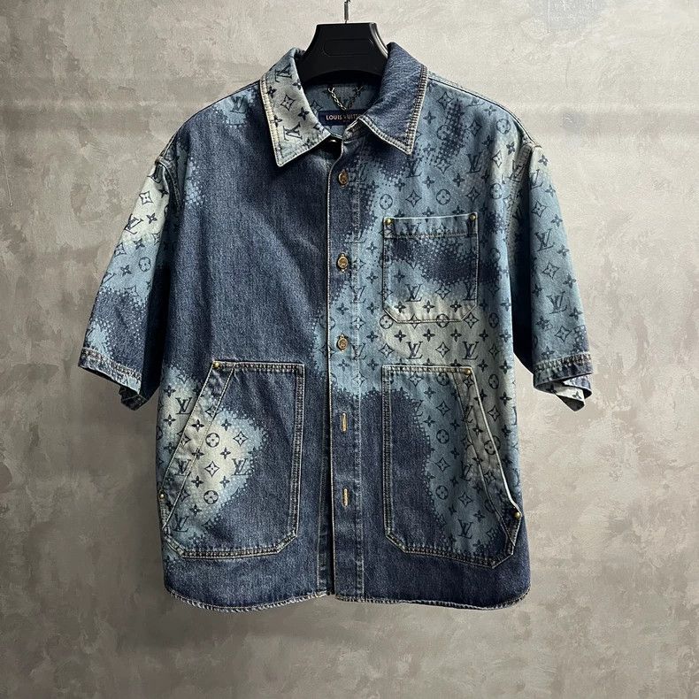 Louis Vuitton Louis Vuitton Blue Short Sleeve Shirt - dmc Size US S / EU 44-46 / 1 - 1 Thumbnail