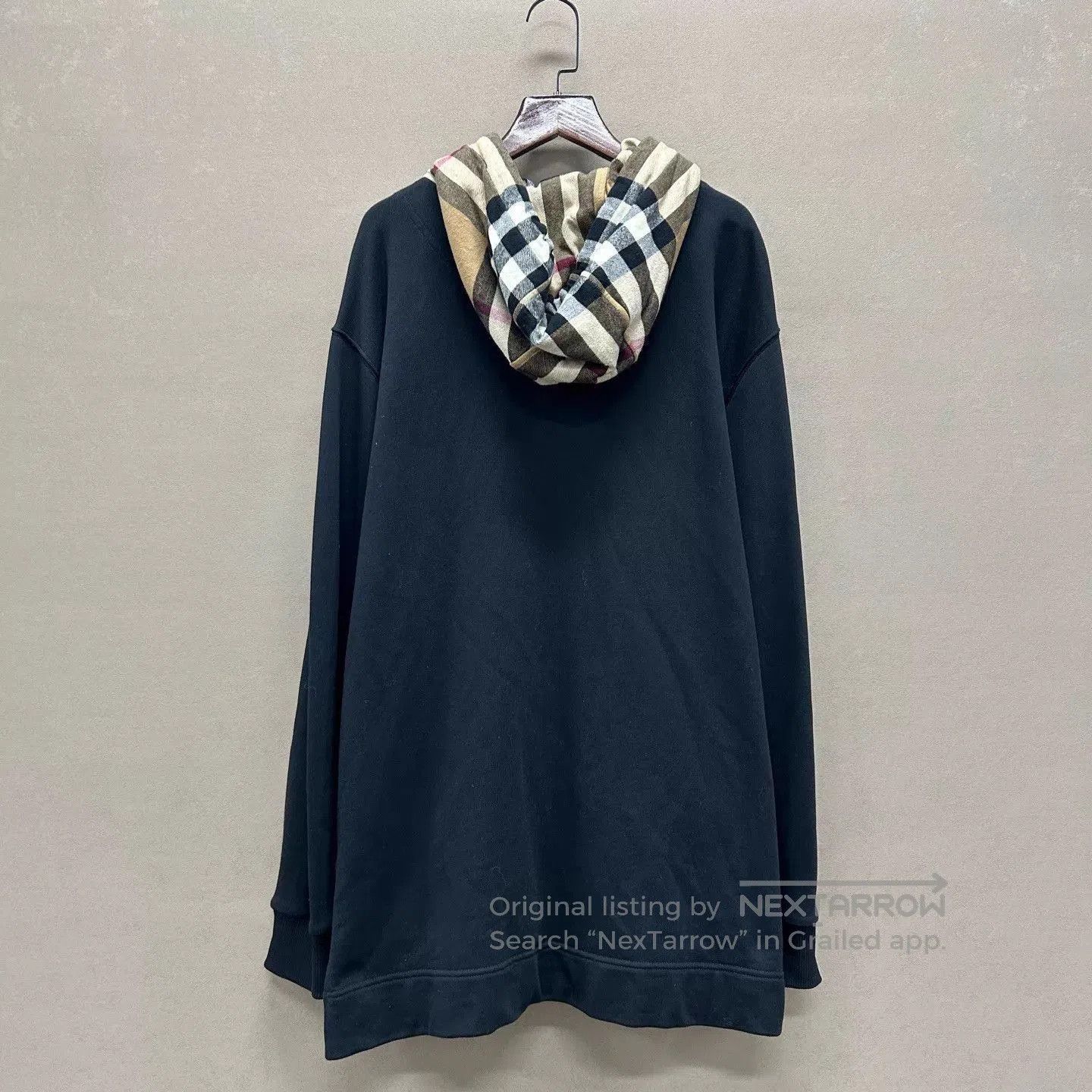 Burberry Black Zip-Up Hoodie with Checkered Lining. Size US M / EU 48-50 / 2 - 2 Thumbnail