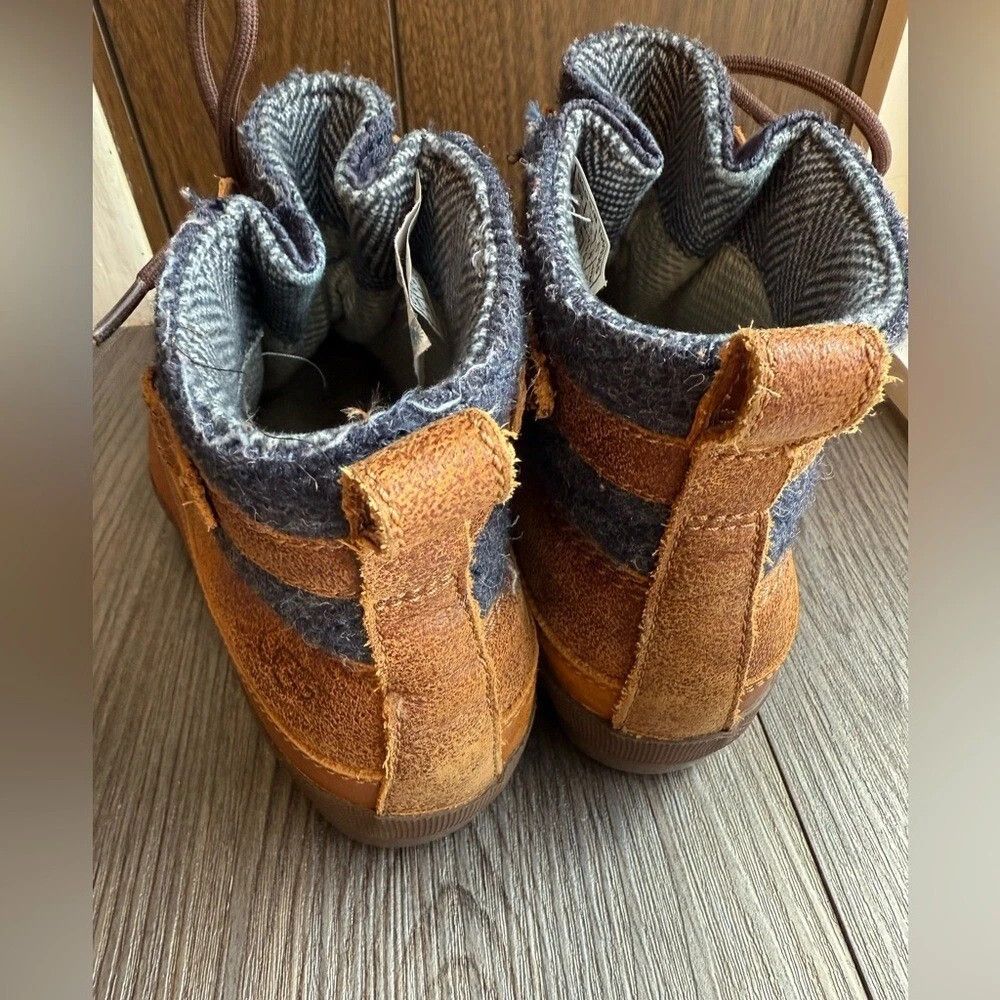 Ugg UGG Waterproof Leather Duck Boots Herringbone Brown size 8 Size US 8 / IT 38 - 2 Thumbnail