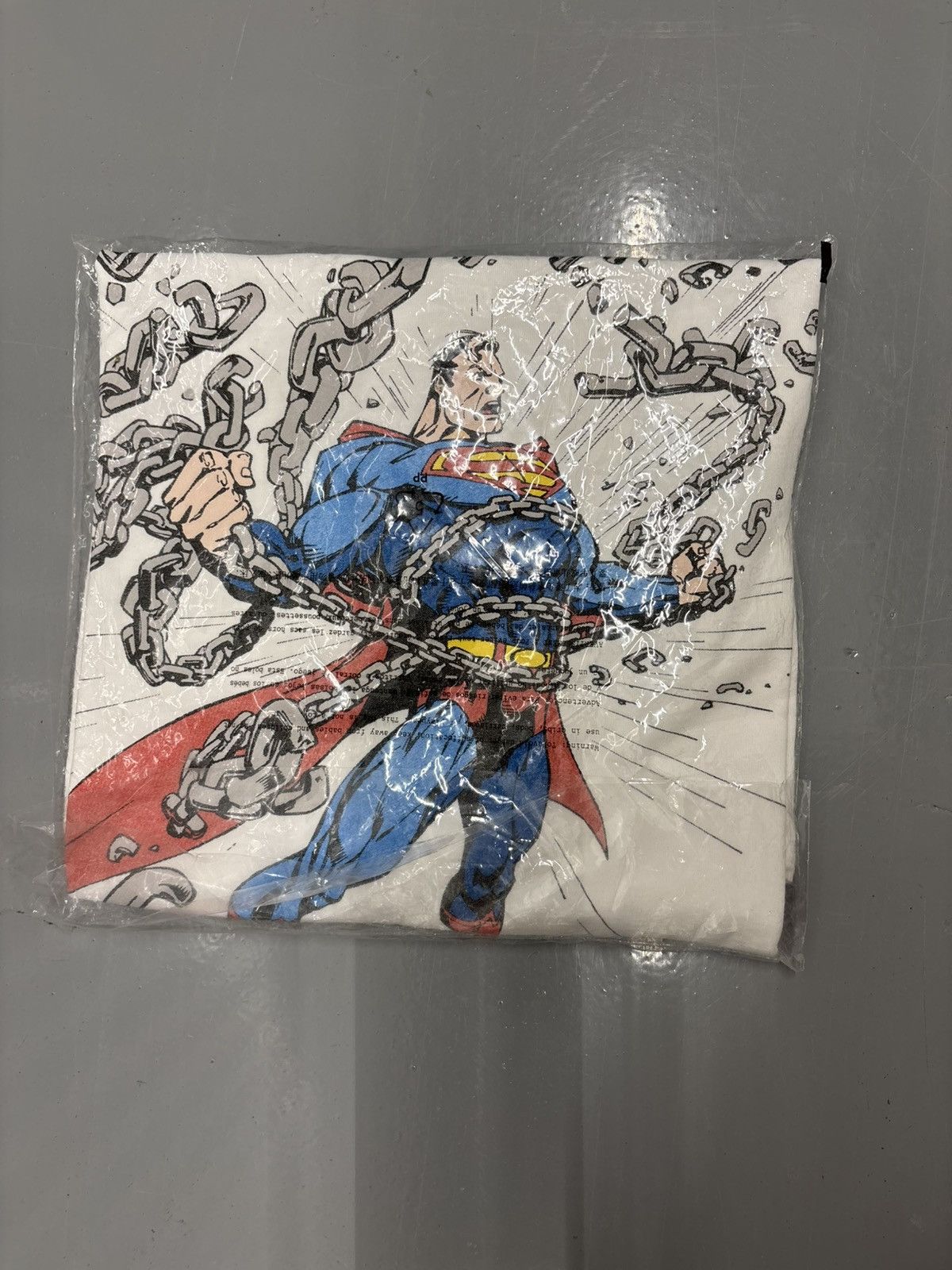 Kith Kith x Superman Vintage Chains tee white Size US XL / EU 56 / 4 - 2 Thumbnail