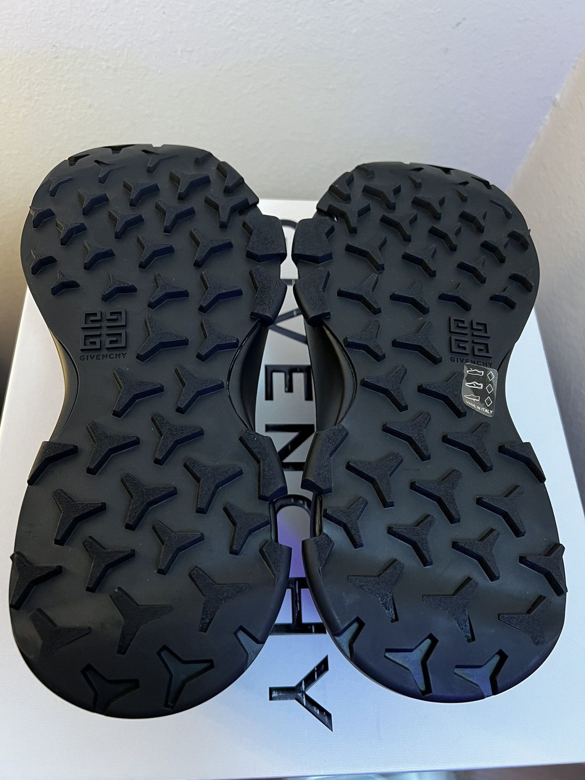 Givenchy × MMW Givenchy Monumental Mallow Show Low Shoes Size US 8 / EU 41 - 5 Thumbnail
