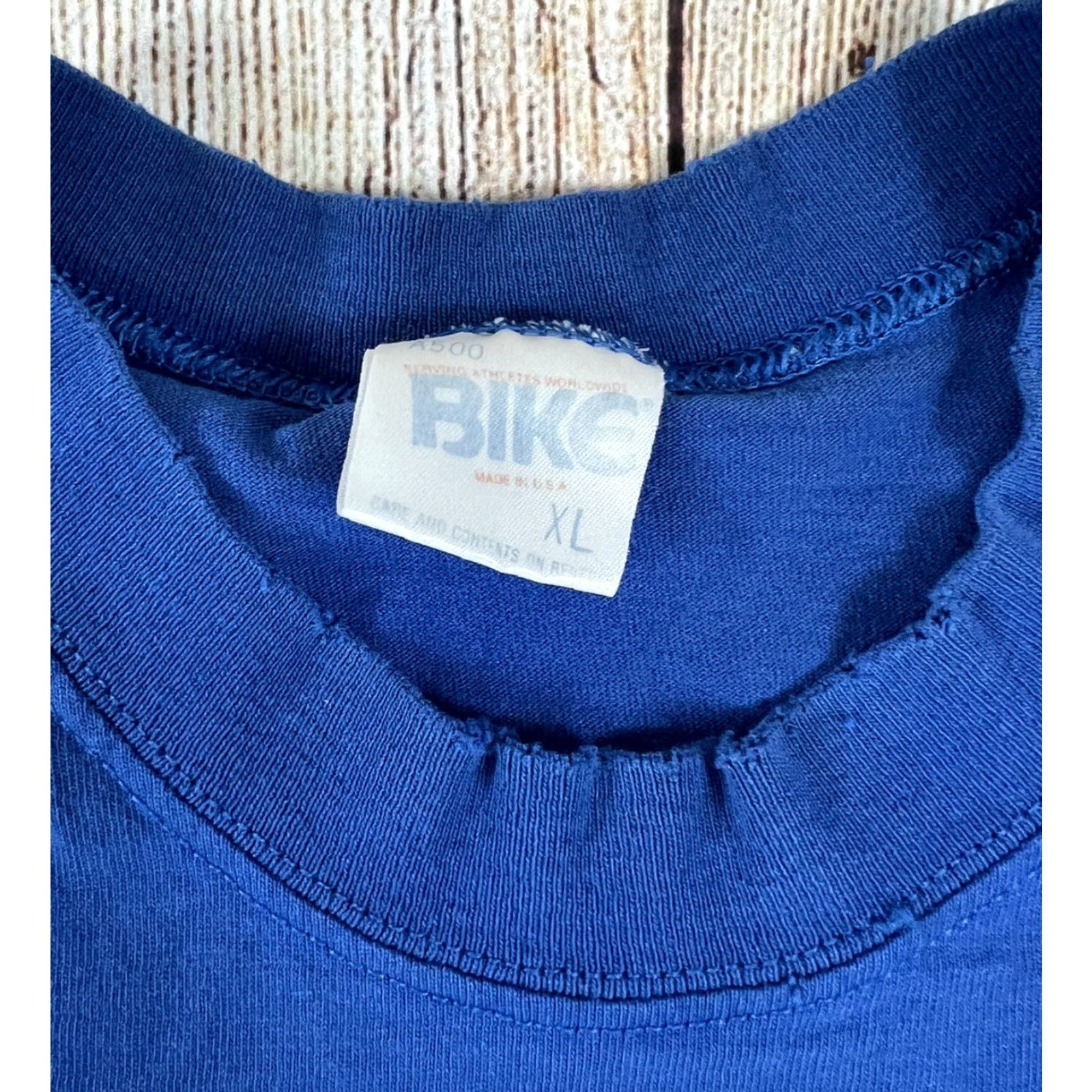 NHL VINTAGE 1990s Distressed Bike NHL St. Louis Blues Hockey Big Logo T-Shirt XL Mens Blue Size US XL / EU 56 / 4 - 4 Thumbnail