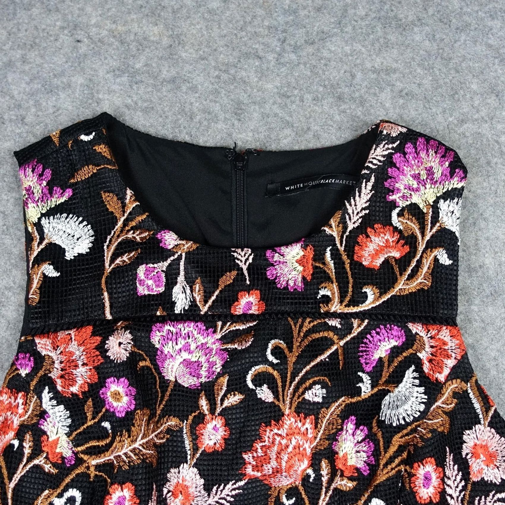 White House Black Market White House Black Market Dress Womens 8 Black Floral Jacquard Sheath Knee Length Size M / US 6-8 / IT 42-44 - 2 Thumbnail