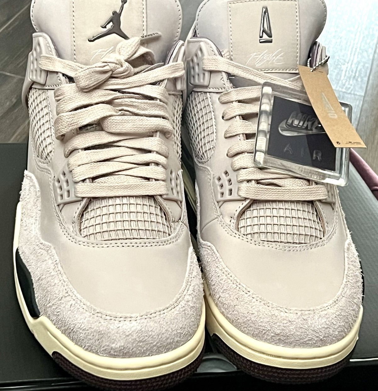 A Ma Maniere × Jordan Brand 12W/10.5M, Jordan 4 x A Ma Maniere, While You Were Sleeping Size US 10.5 / EU 43-44 - 12 Thumbnail