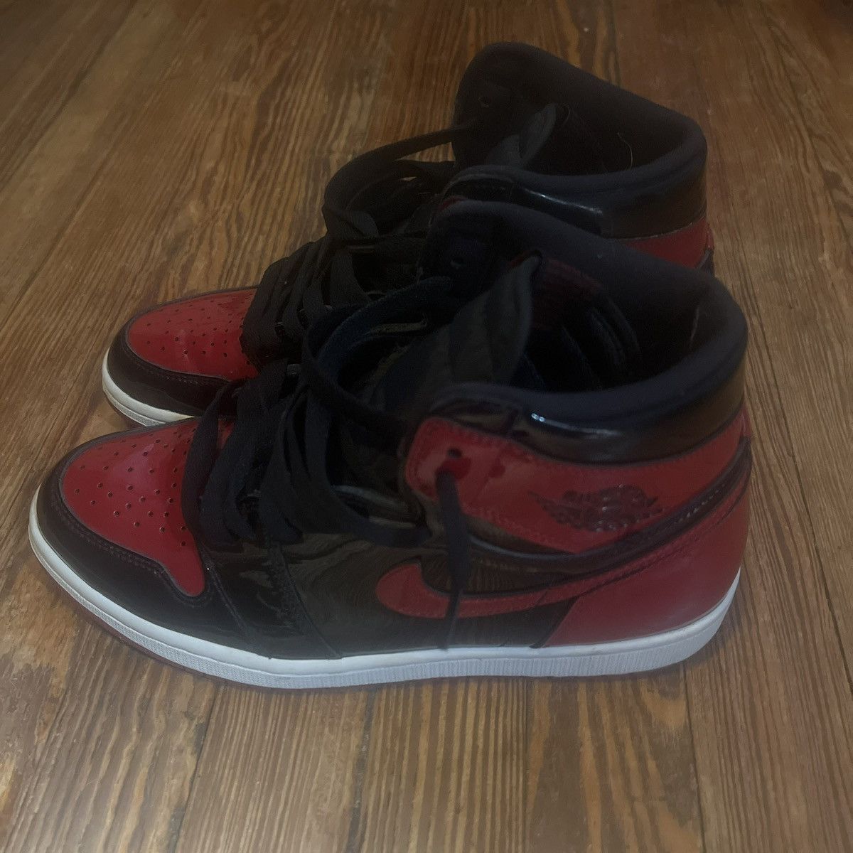 Jordan Brand jordan 1 bred Size US 10.5 / EU 43-44 - 2 Thumbnail