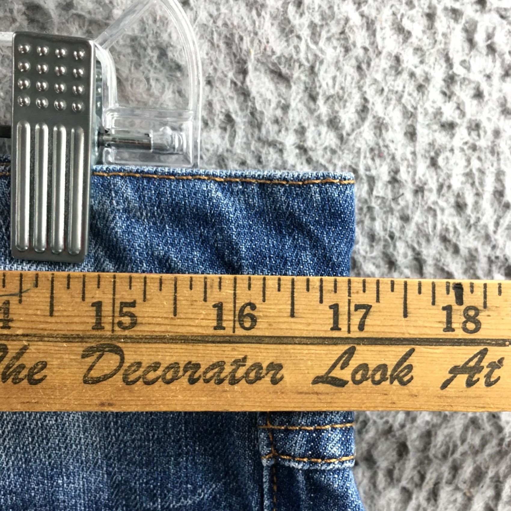 Vintage Flying Monkey Cutoff Distressed Jean Shorts Womens 27 Blue Denim Mid Rise Zip Shorts Denim Blue 90s Modern Womens Size 27" / US 4 / IT 40 - 7 Thumbnail
