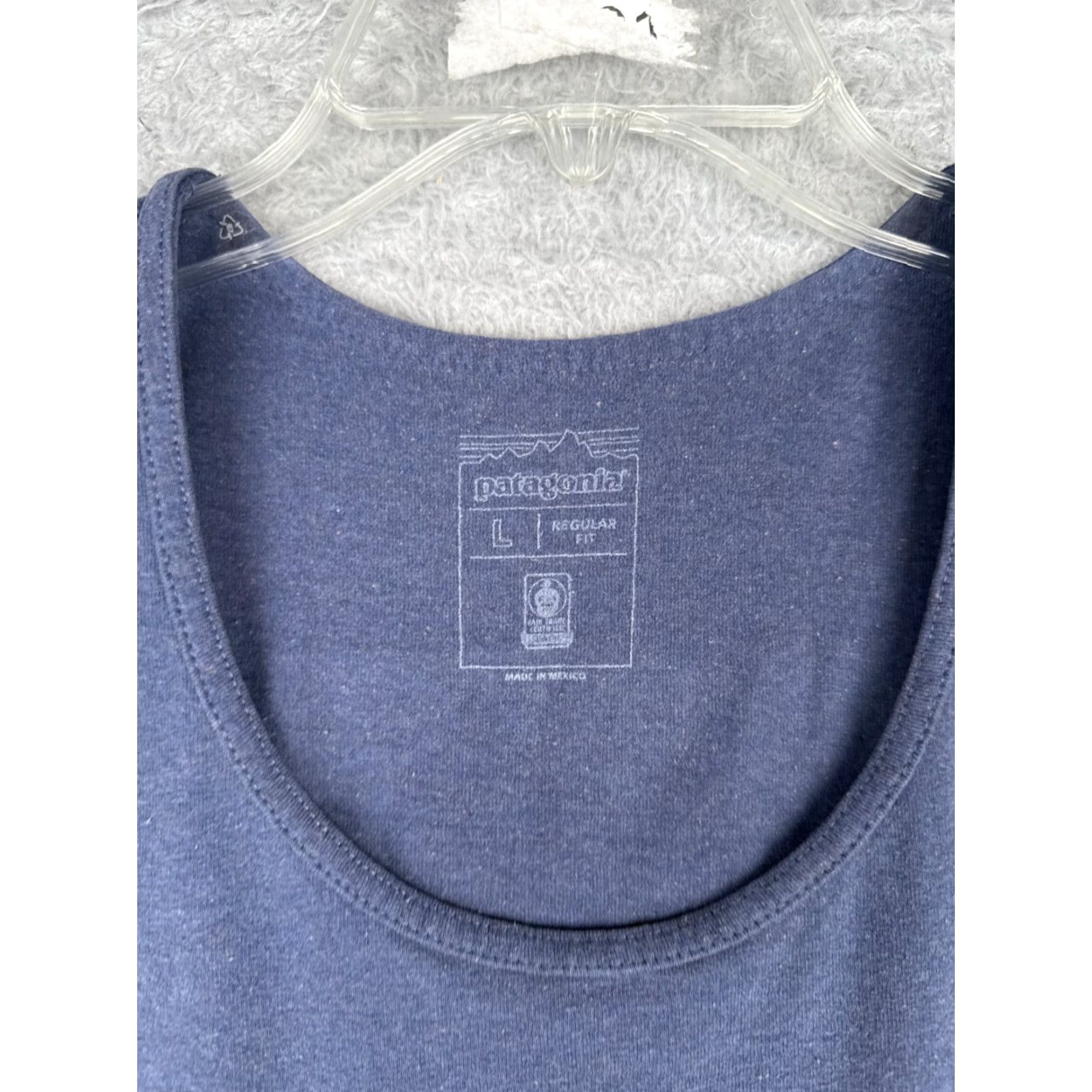 Patagonia Patagonia Shirt Womens Large Blue Tank Sleeveless Cotton Poly Blend Fitz Roy Size L / US 10 / IT 46 - 7 Thumbnail