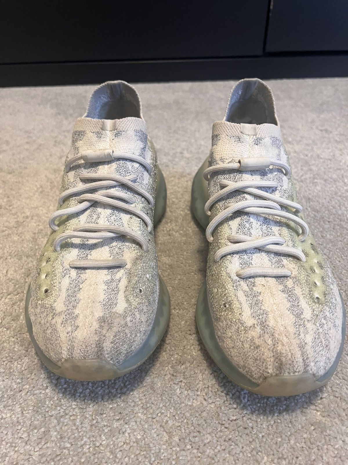 Yeezy Yeezy Boost 380 ‘Alien Blue’ (2021) Size US 9.5 / EU 42-43 - 2 Thumbnail