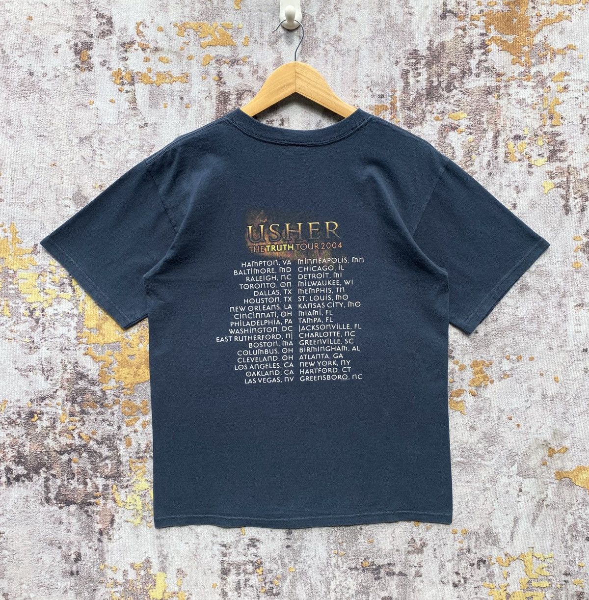Rap Tees Vintage y2k Usher The Truth Tour 2004 Shirt Size US M / EU 48-50 / 2 - 2 Thumbnail