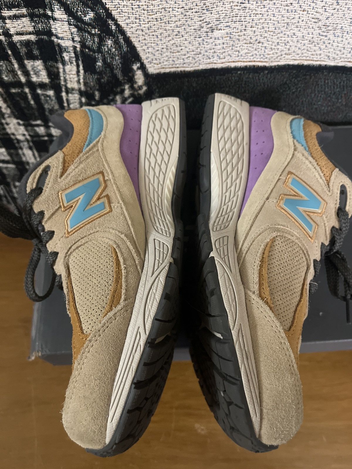 New Balance J Crew x New Balance 2002R “Incense” Size US 9 / EU 42 - 2 Thumbnail