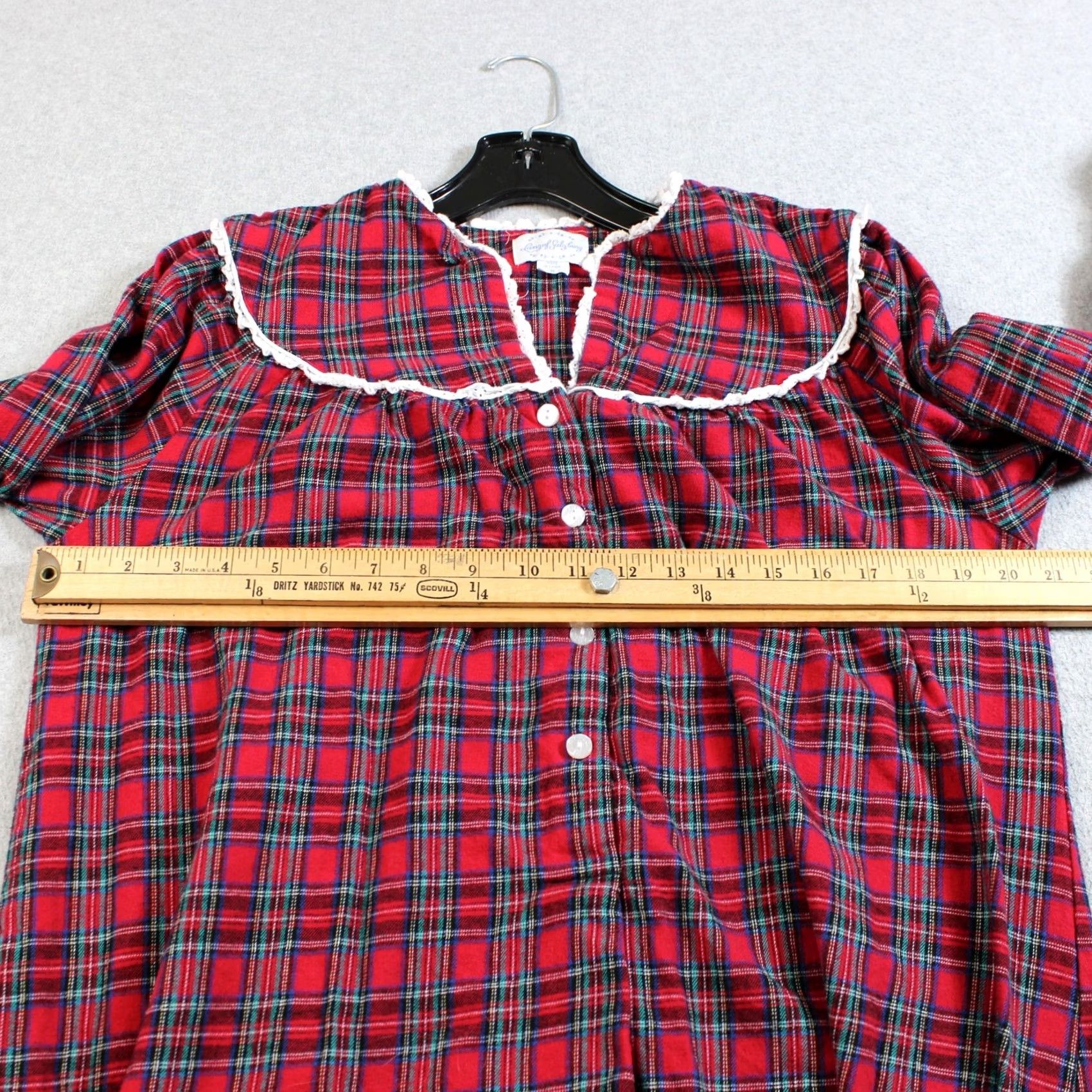 Vintage Lanz of Salzburg Gown Women M Red Plaid Flannel Long Sleeve Sleepwear 100% Cotton Button Closure V-Neck Holiday Winter Womens Size M / US 6-8 / IT 42-44 - 7 Thumbnail