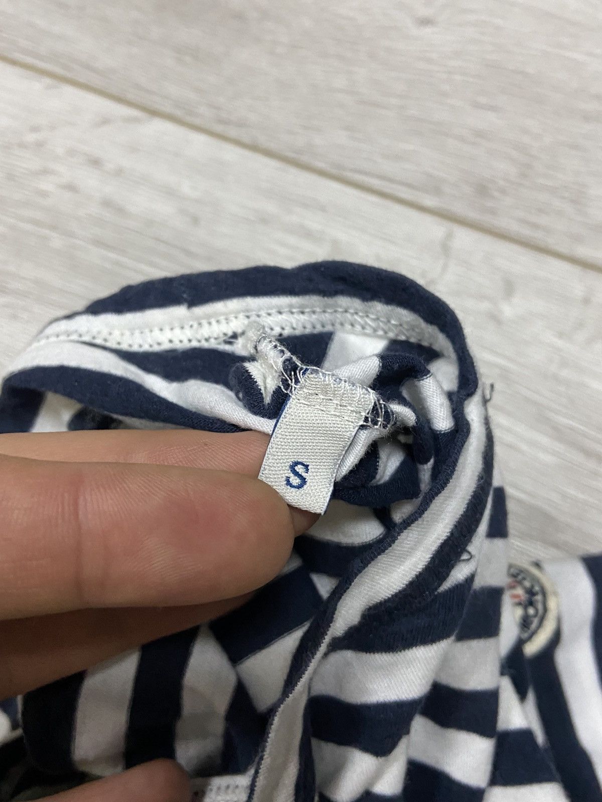 Moncler Moncler maglia stripped pocket tee shirt Size US S / EU 44-46 / 1 - 7 Thumbnail