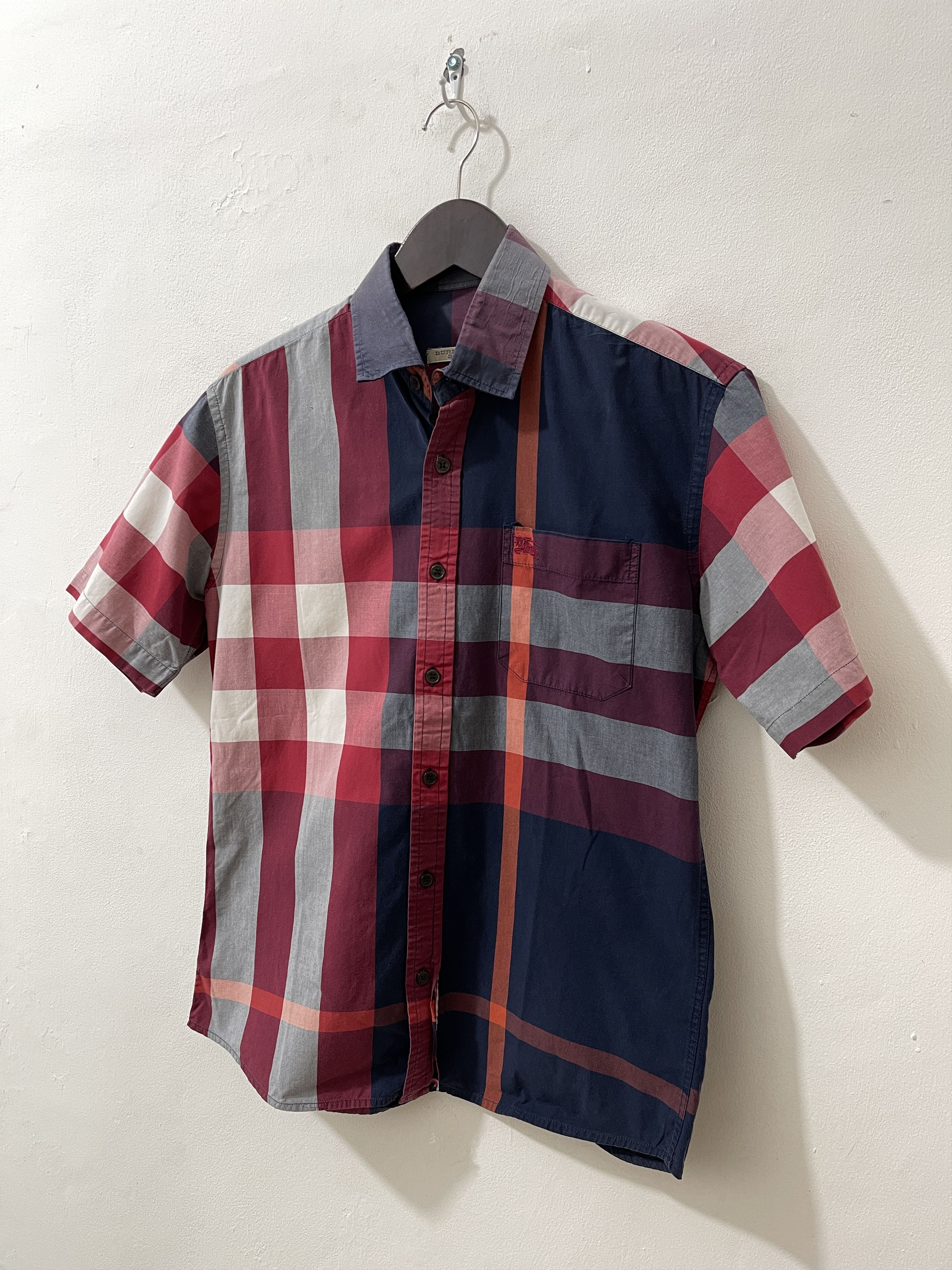 Burberry Vintage Burberry Red Plaid Shirts Size US L / EU 52-54 / 3 - 2 Thumbnail