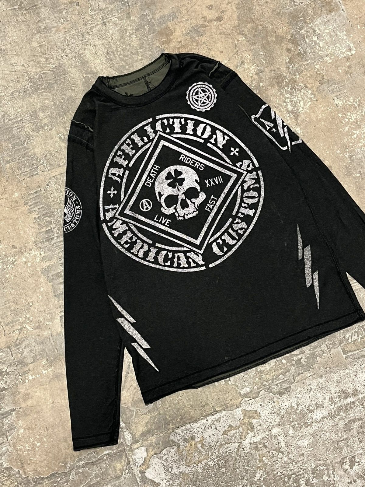 image of Affliction Long Sleeve Reversible Grunge Y2K Skater Hype in Black, Men's (Size XL)