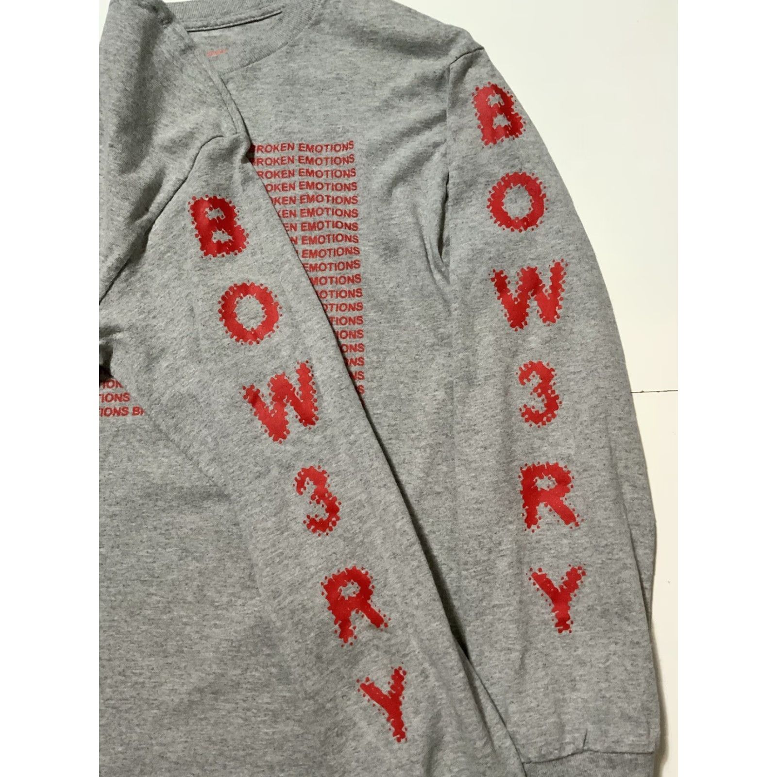 Vintage Bow3ry Broken Emotions Vessel For The Dead Debt Paid In Full Graphic L/S T-Shirt Men Small Gray Bow L/S Graphic Shirt Size US S / EU 44-46 / 1 - 6 Thumbnail
