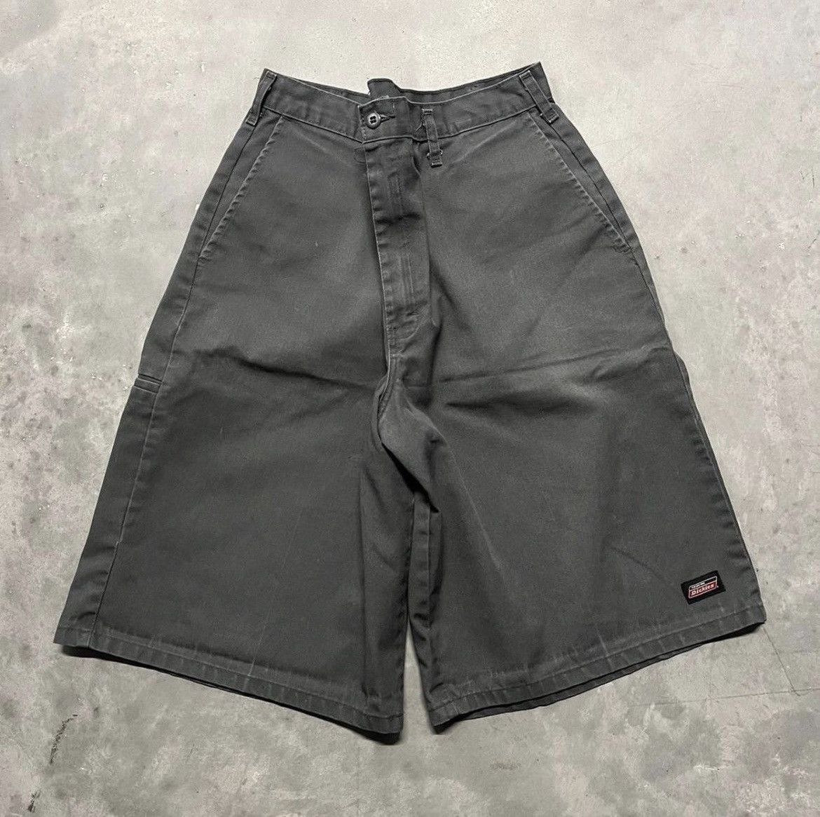 Dickies × Vintage Crazy Vintage Y2K/2000s Super Baggy Dickies Grunge Shorts Size US 38 / EU 54 - 1 Preview