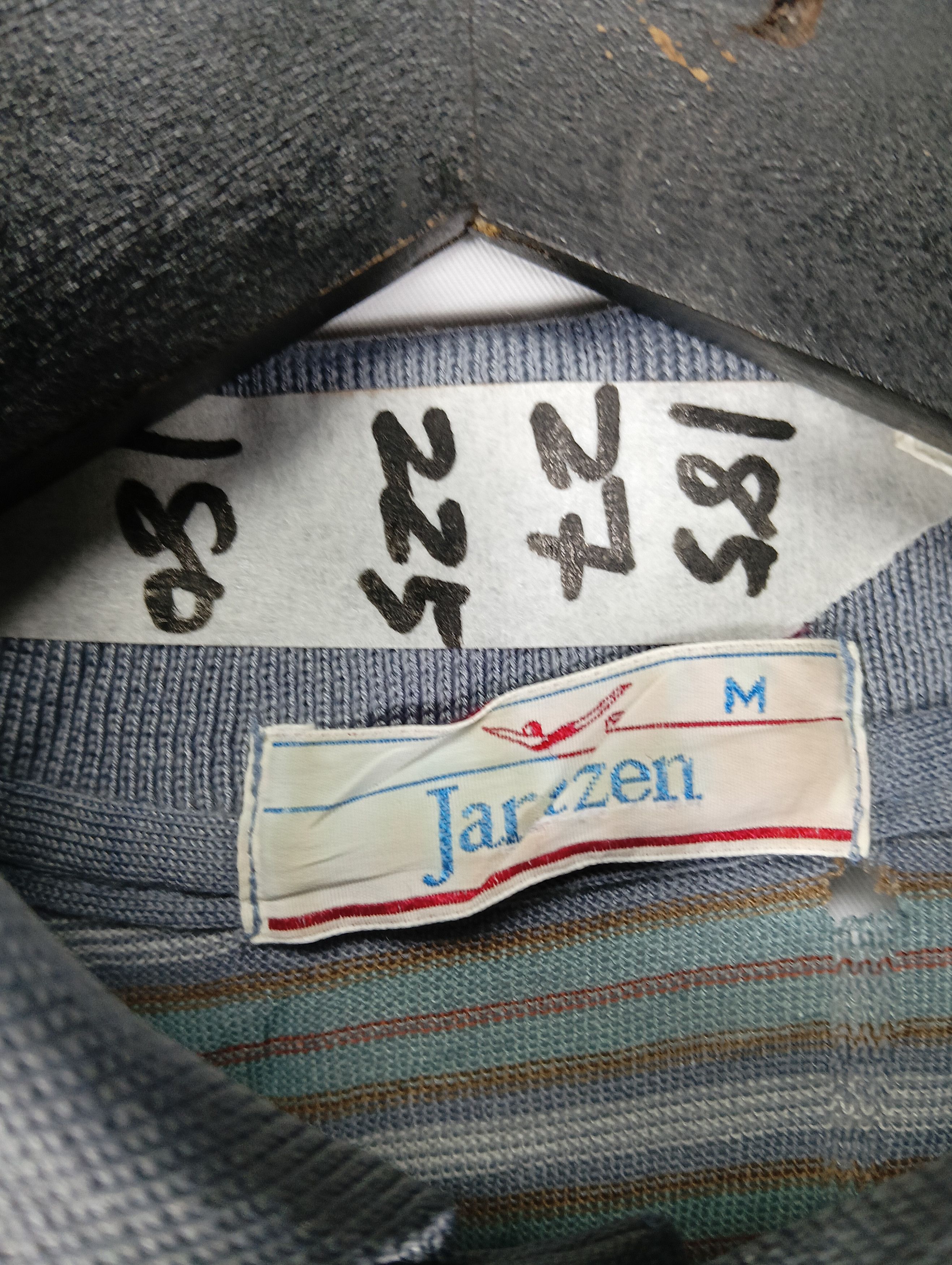 Jantzen × Vintage JANTZEN LONG SLEEVE VINTAGE TEE COLAR DISTRESSED Size US S / EU 44-46 / 1 - 4 Thumbnail