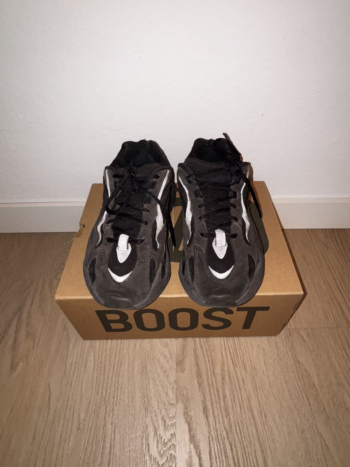 Yeezy YEEZY BOOST 700 Size US 7.5 / EU 40-41 - 1 Thumbnail