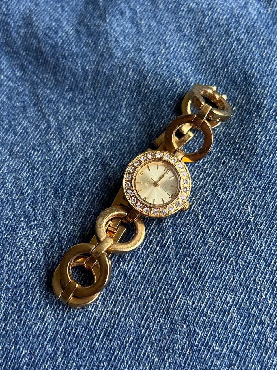 Jewelry × Vintage Futuristic Rhinestones Crystal Jewels Watch Gold Tone Japan Size ONE SIZE - 1 Thumbnail
